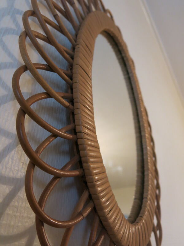Miroir en rotin vintage 60s 70s oval en rosace