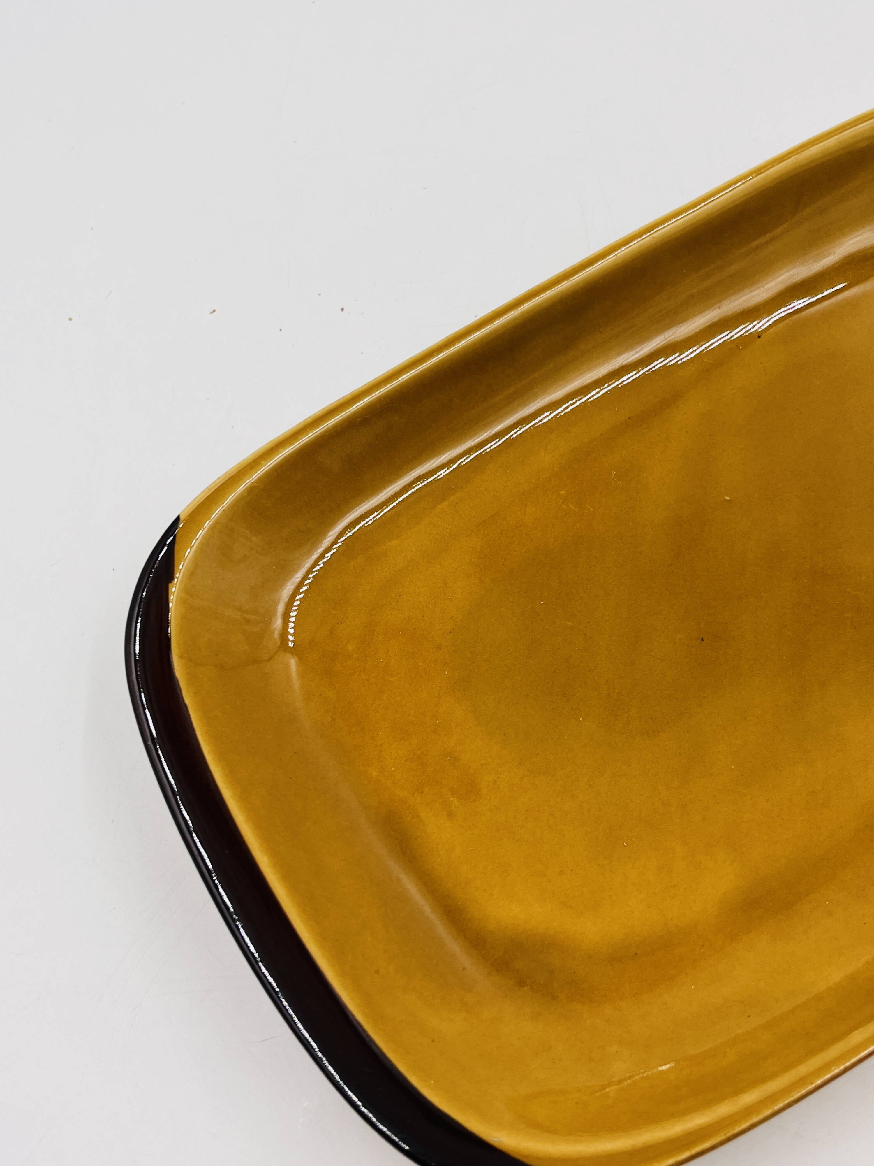 Flat NT stoneware Japan