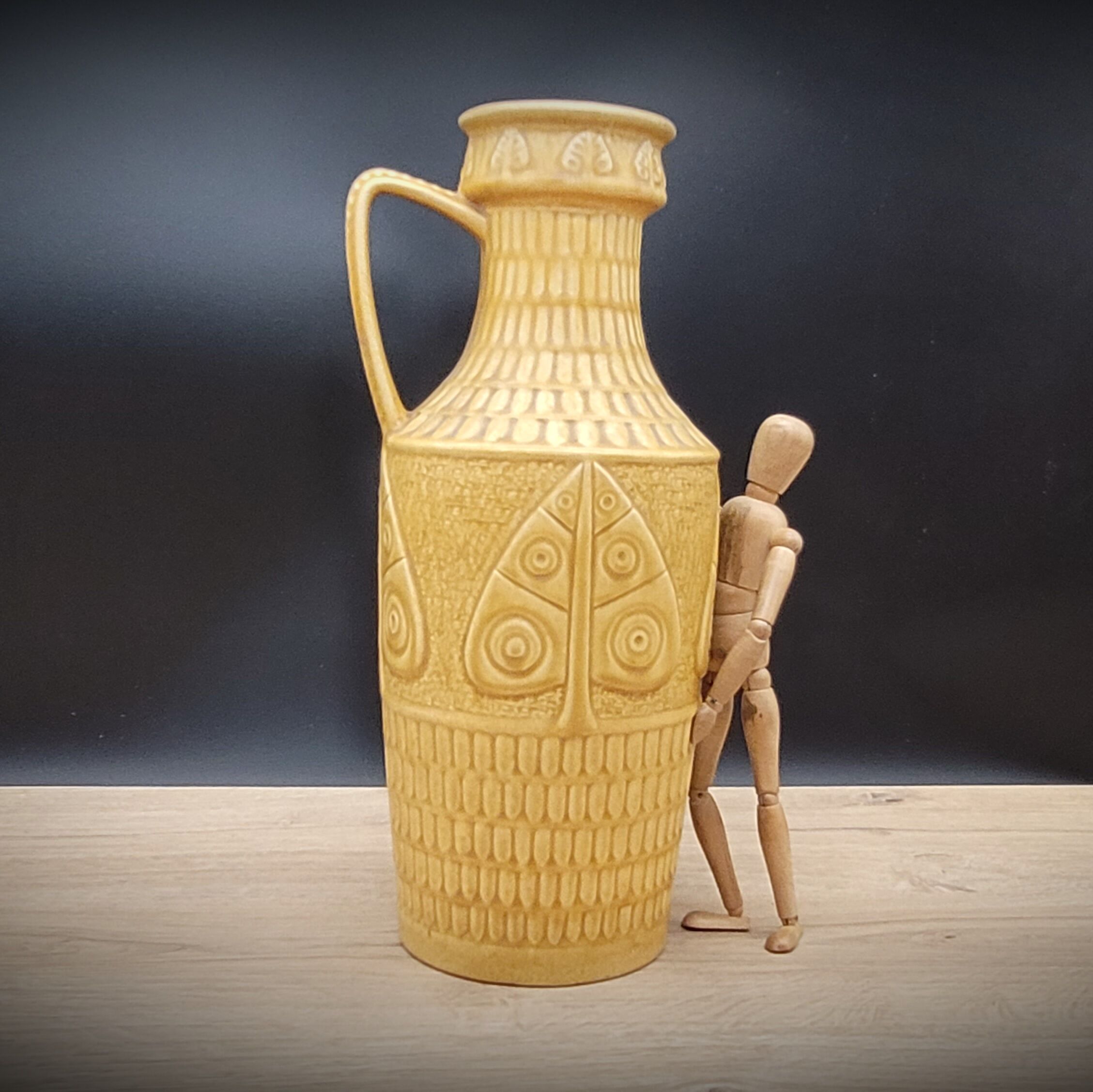 Vase West Germany yellow 269-45