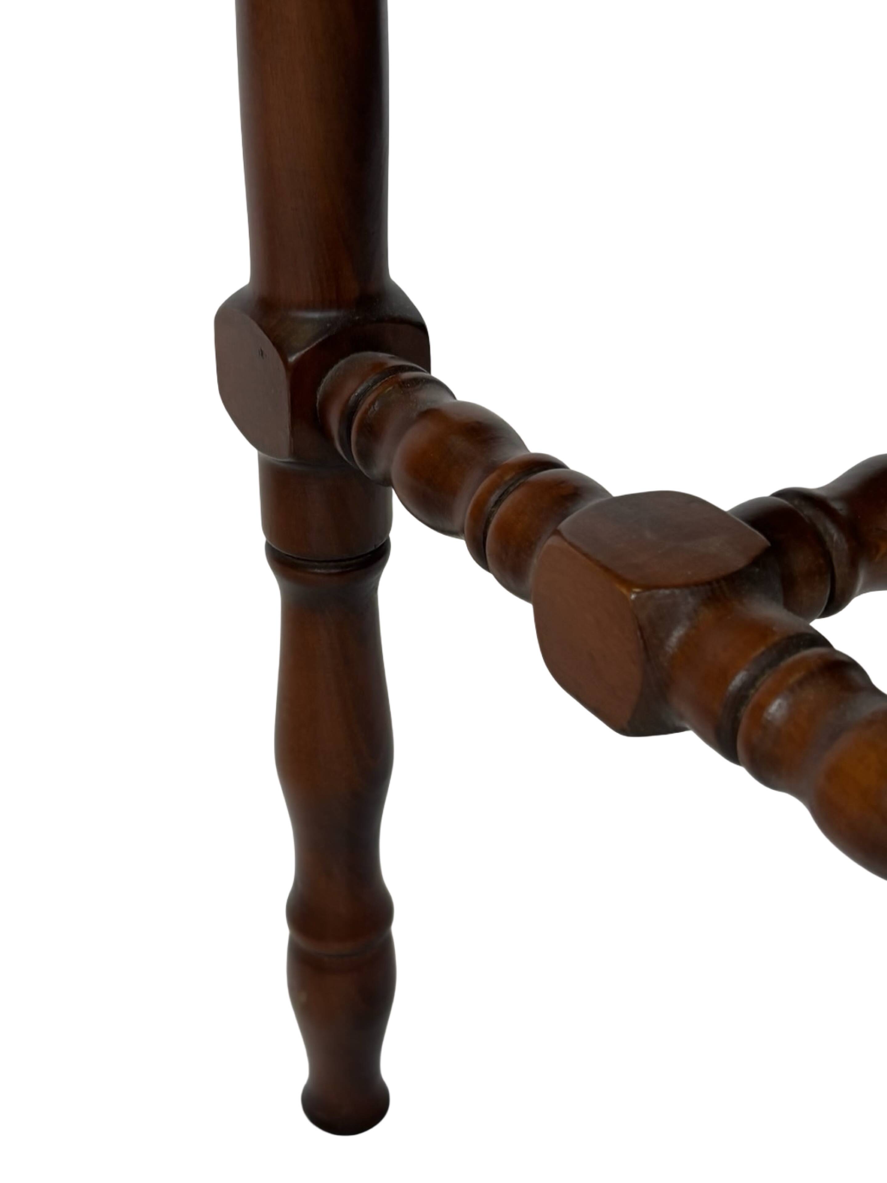 Tabouret vintage table d'appoint design brutaliste années 60 chêne foncé