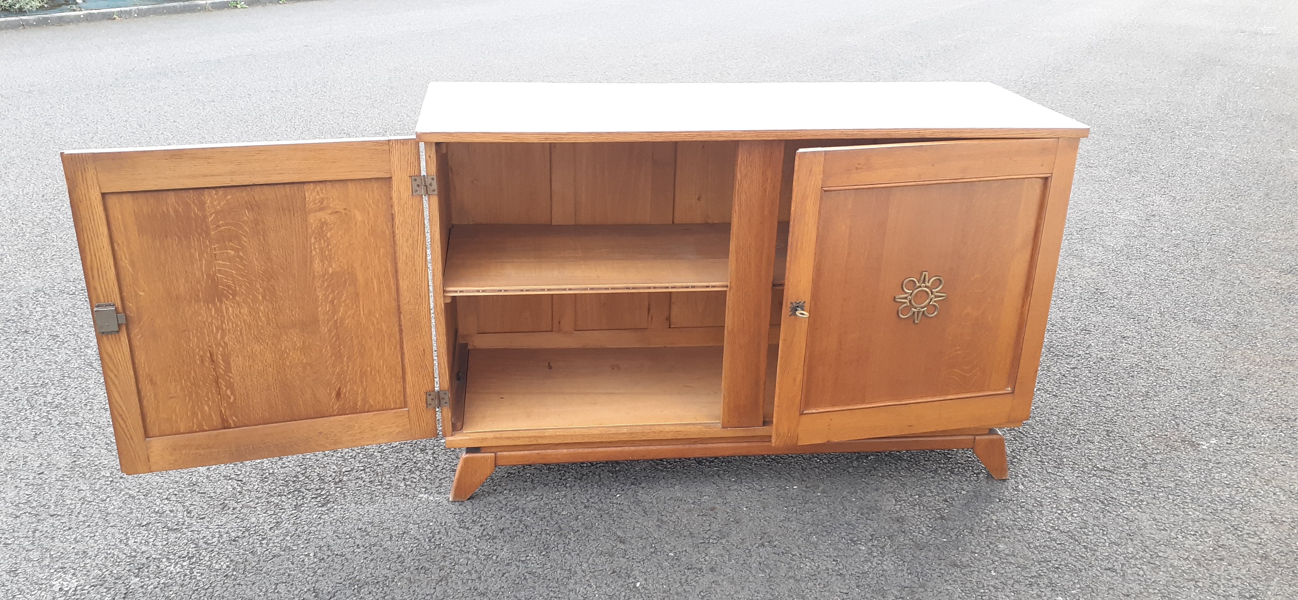 Vintage buffet