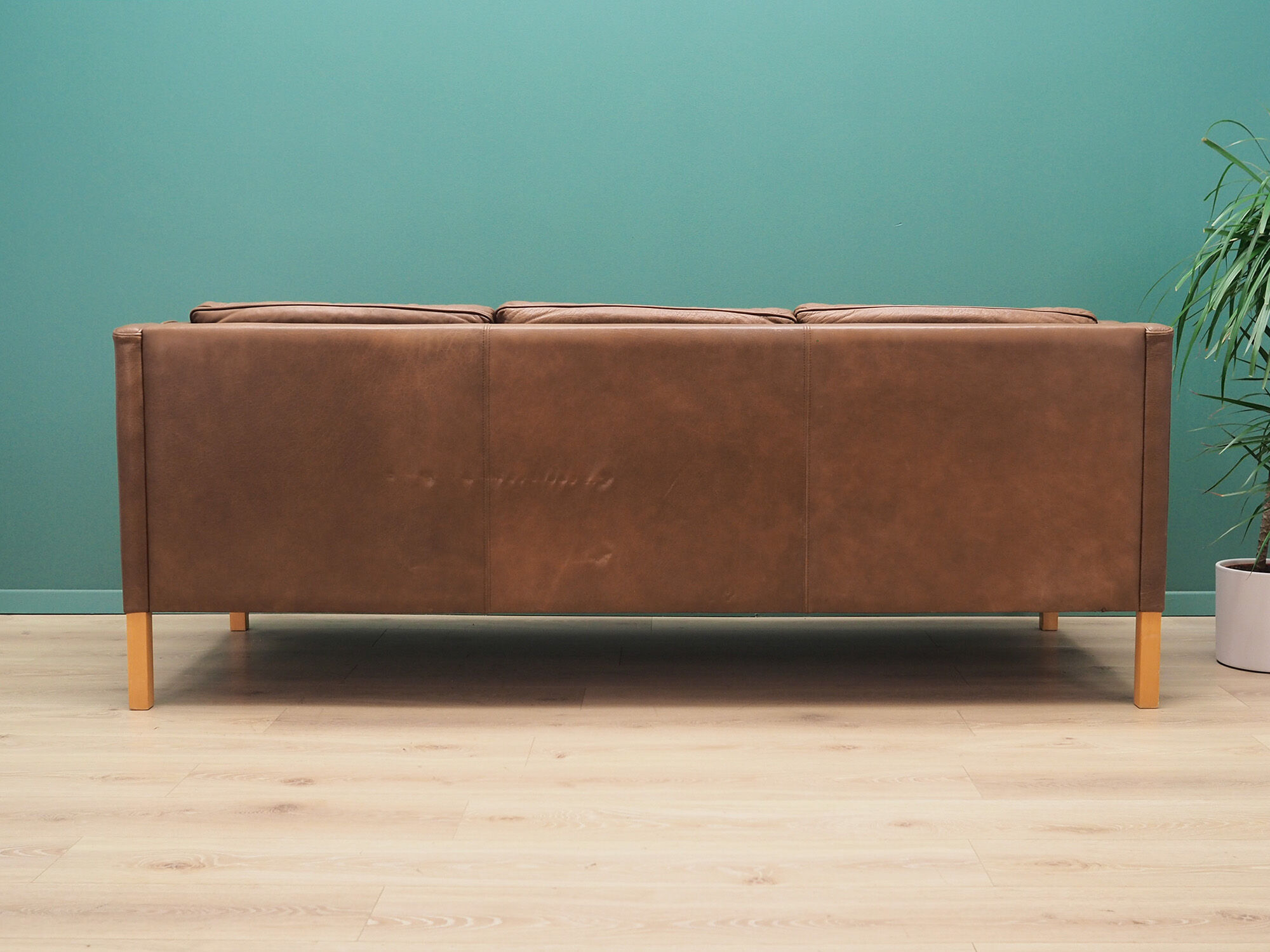 Sofa in brown leather, Danish design, 60's, designer: Mogensen Koch