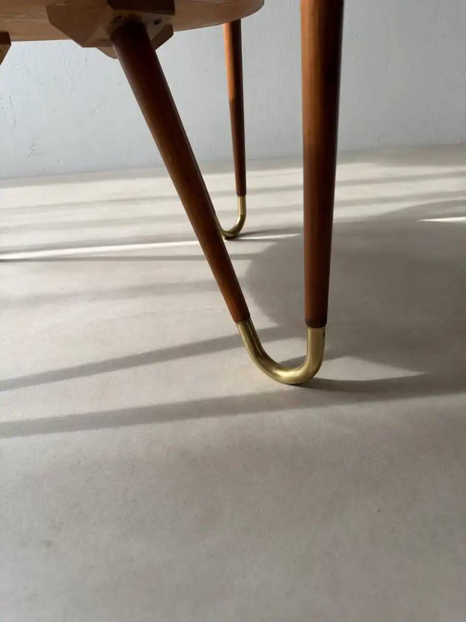 Round walnut coffee table with glass by Ilse Möbel