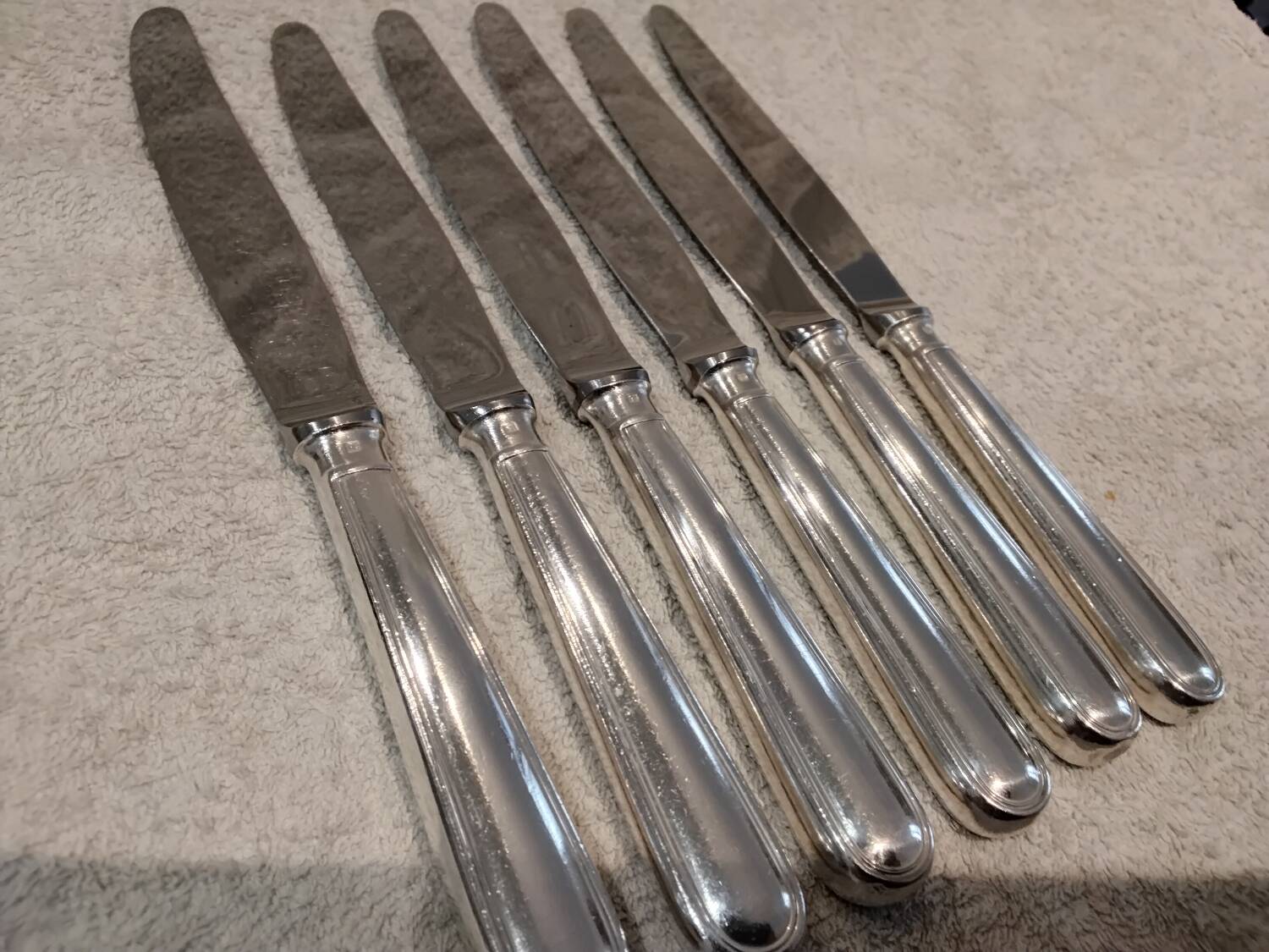 6 silver-plated table knives by Christofle Albi with black dots