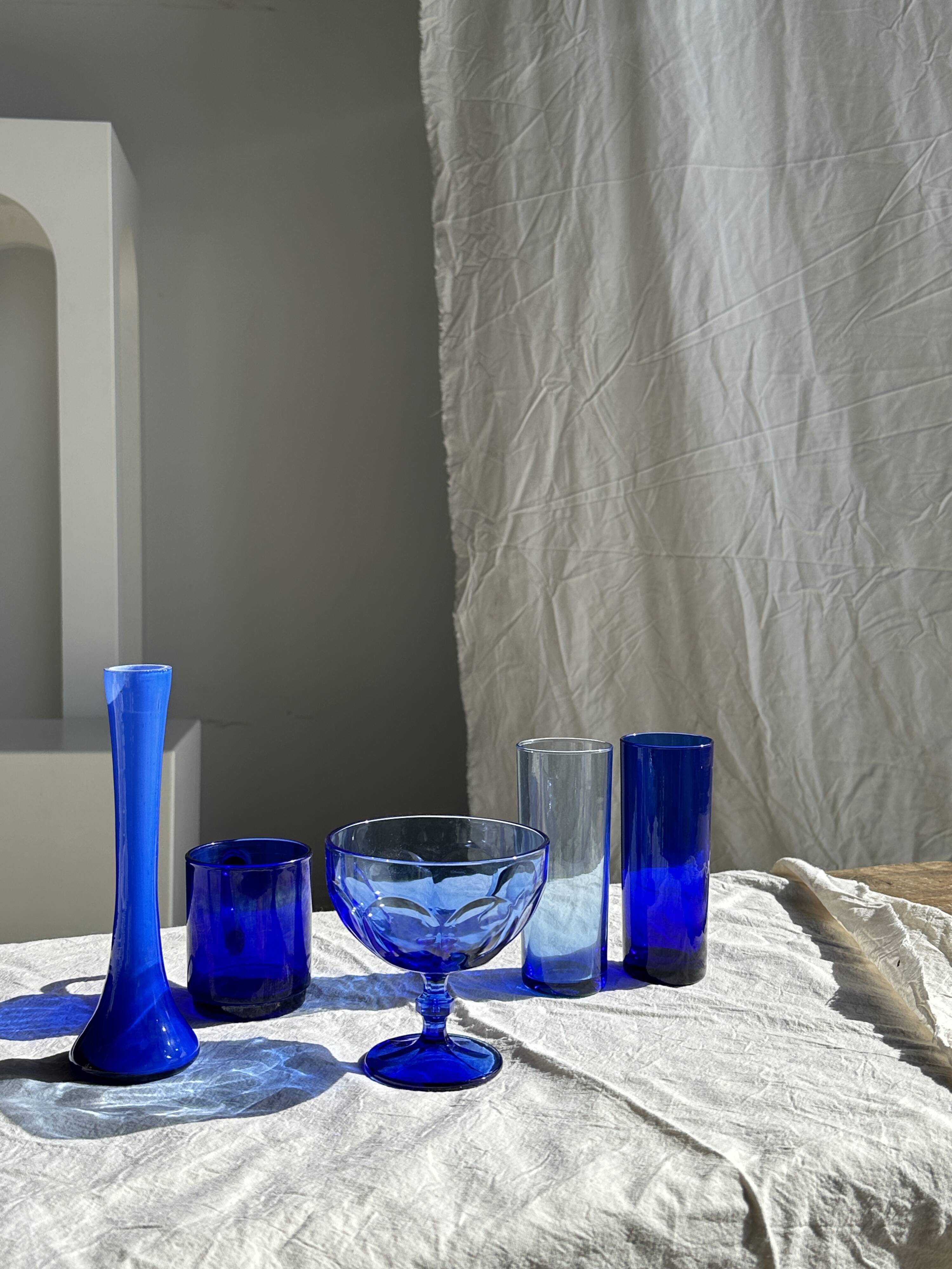 5 blue glass stemmed ice cream bowls