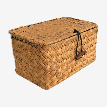 Natural basket