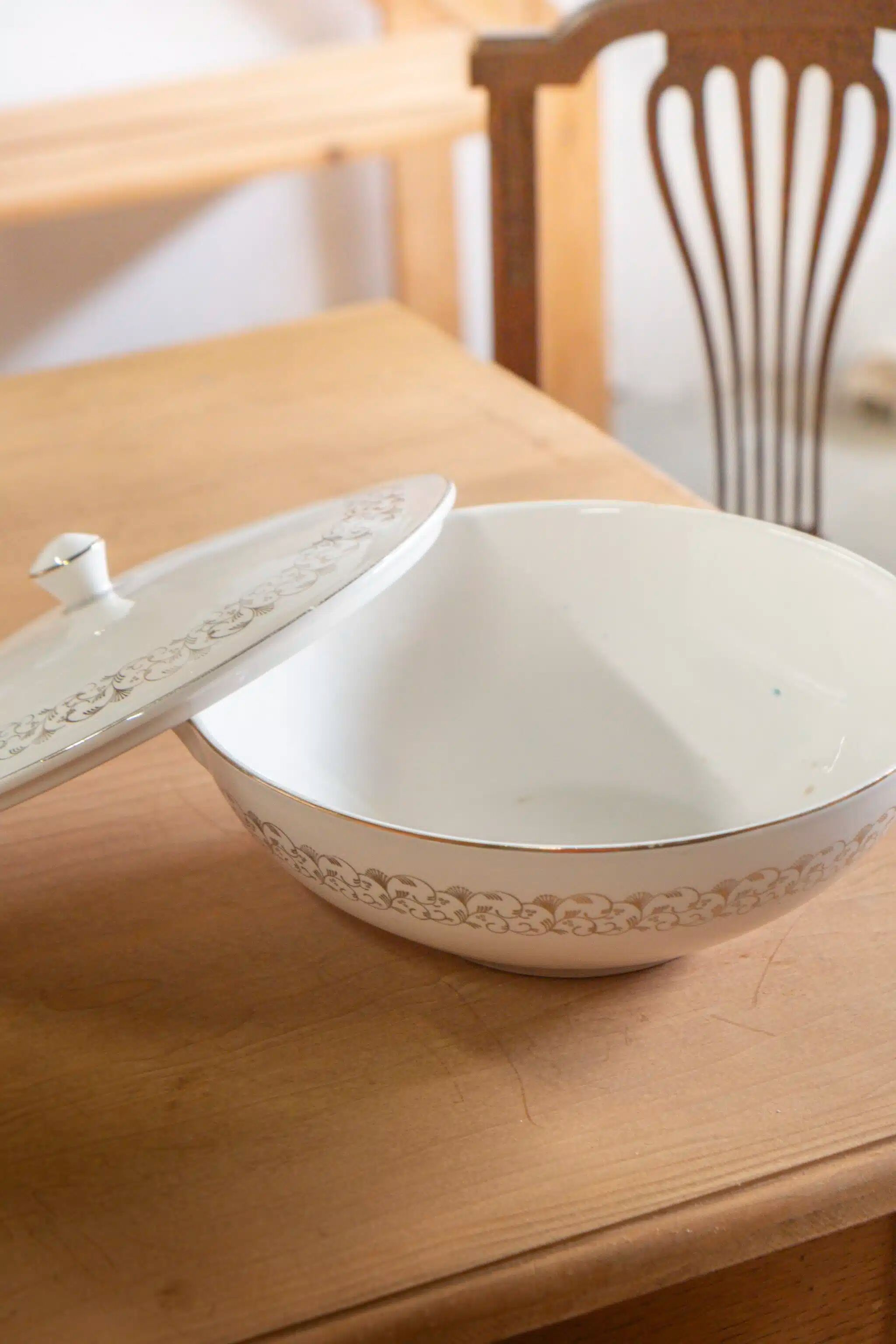 Presentation dish with lid "Yolande"