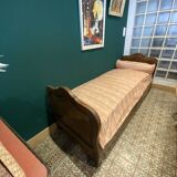 Wooden daybed