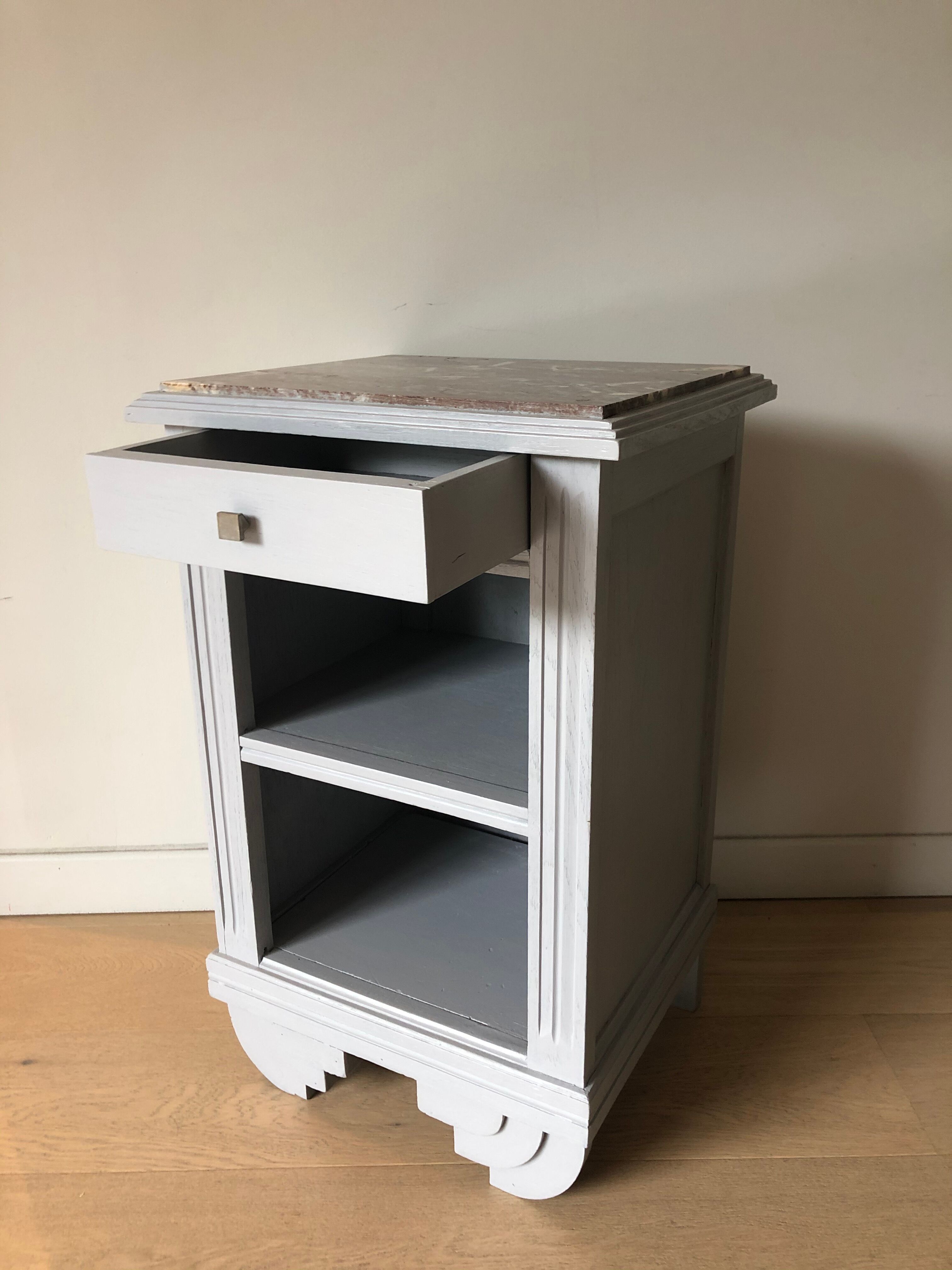 Art deco bedside