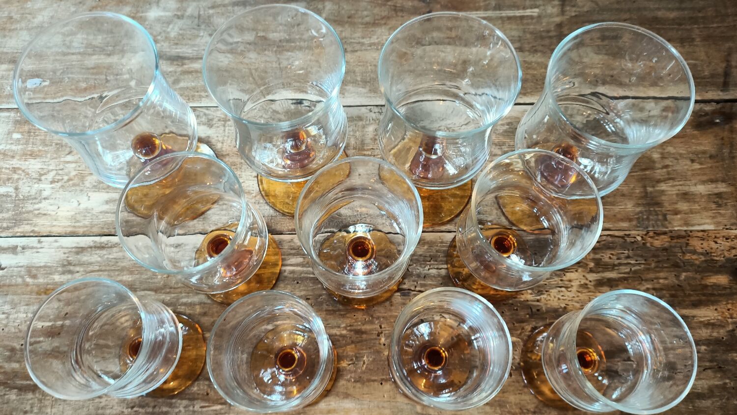 8 amber foot glasses