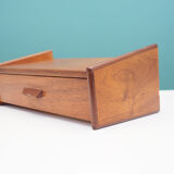 Table de chevet suspendu en teck, design danois, années 1970, production: Danemark
