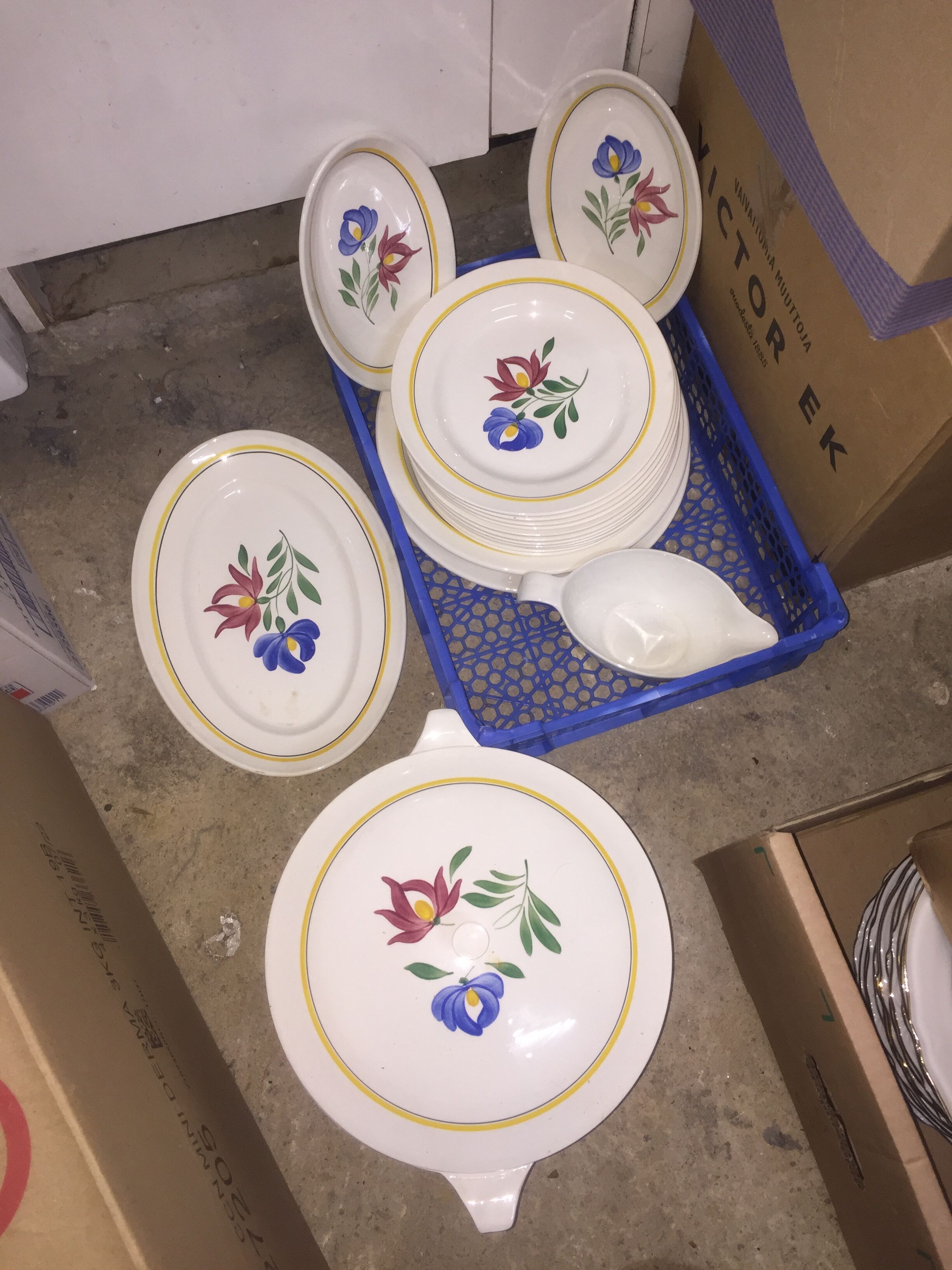 Lot of tableware Digoin Sarreguemines model Dunkirk