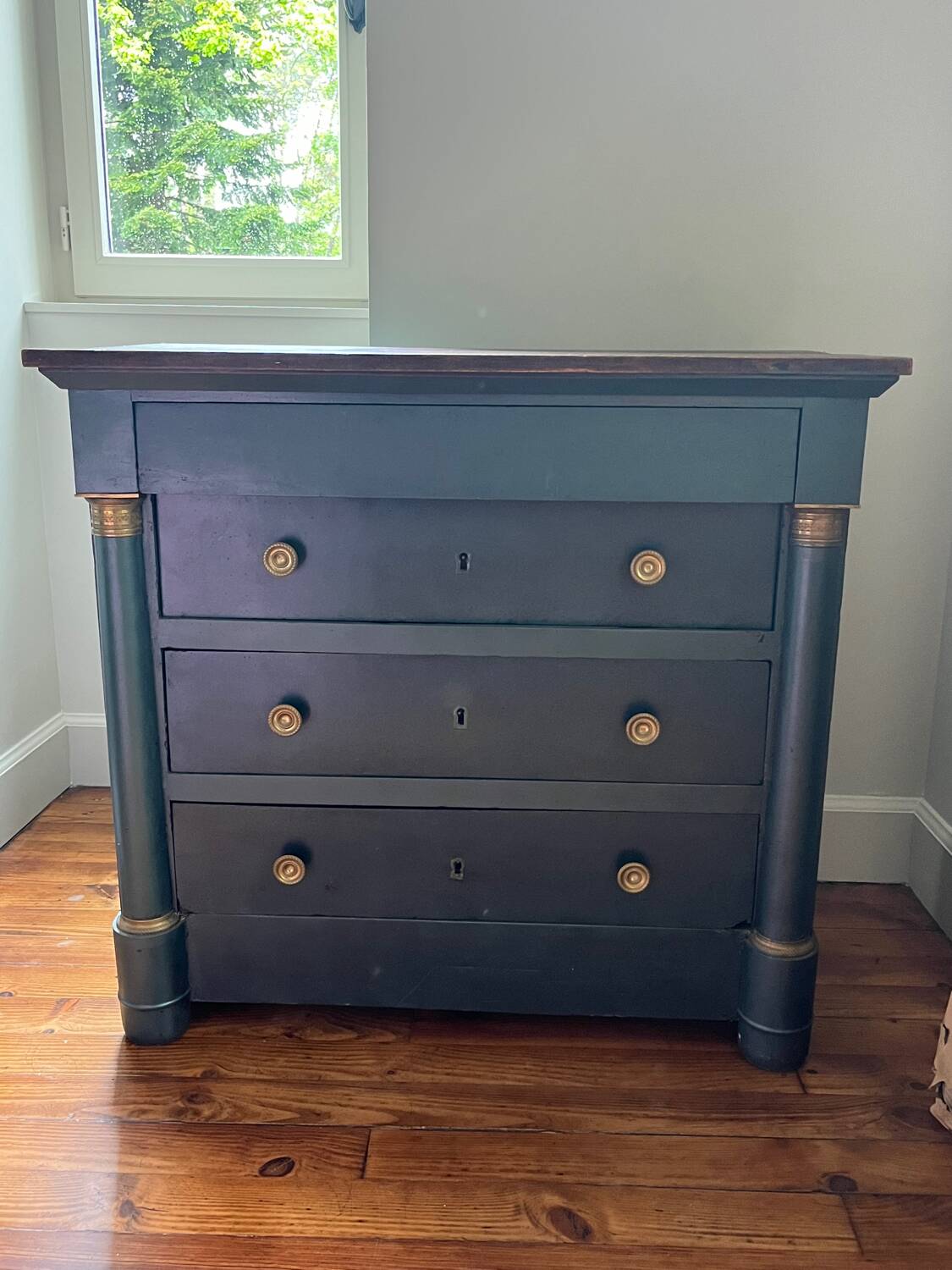 Commode vintage style empire rénovée