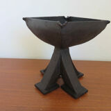 "Brutalist" ashtray quadripod in raw steel 70s