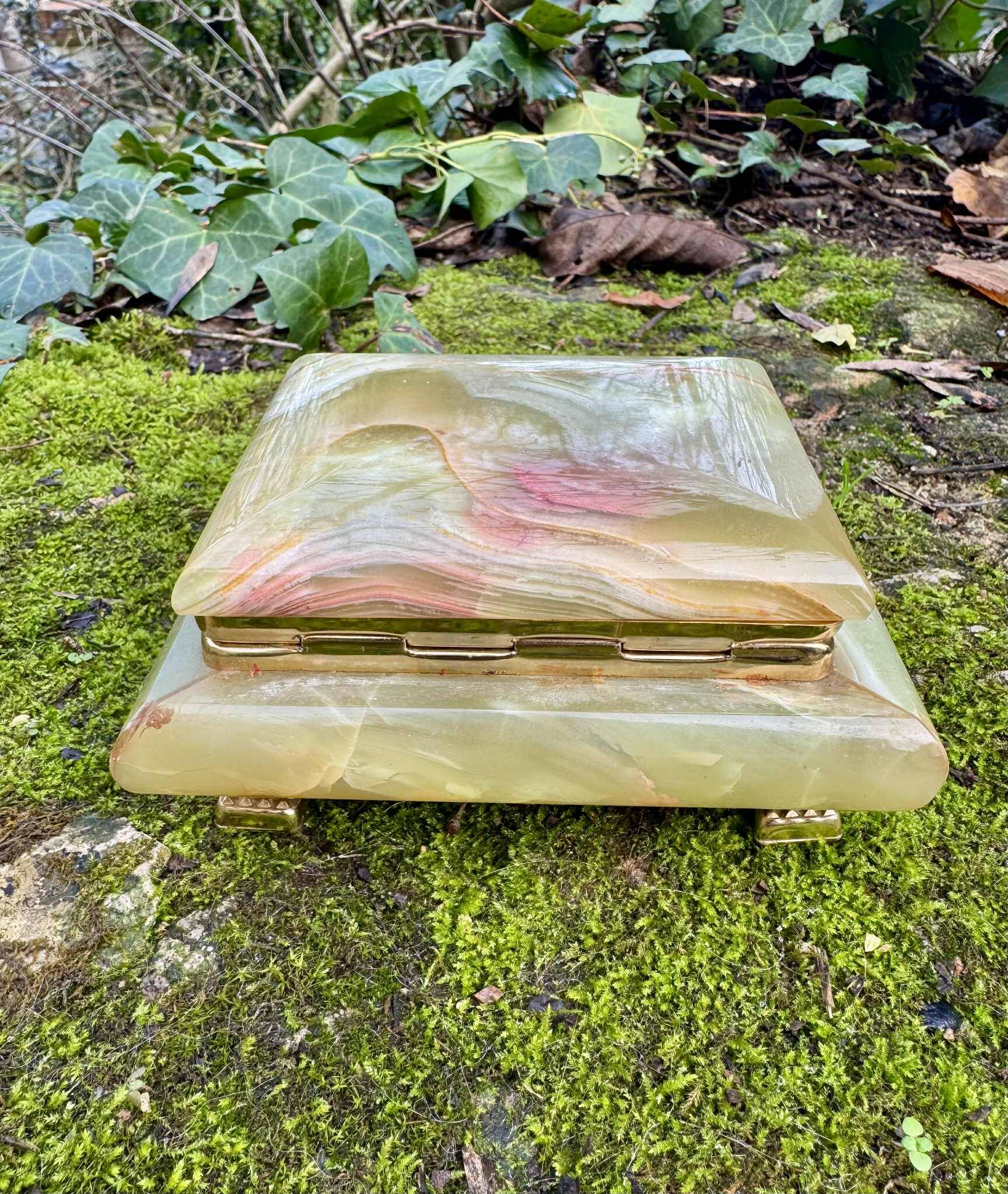 Onyx catchall box from the 1960s, vintage Italy.