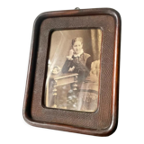 Frame in carved wood