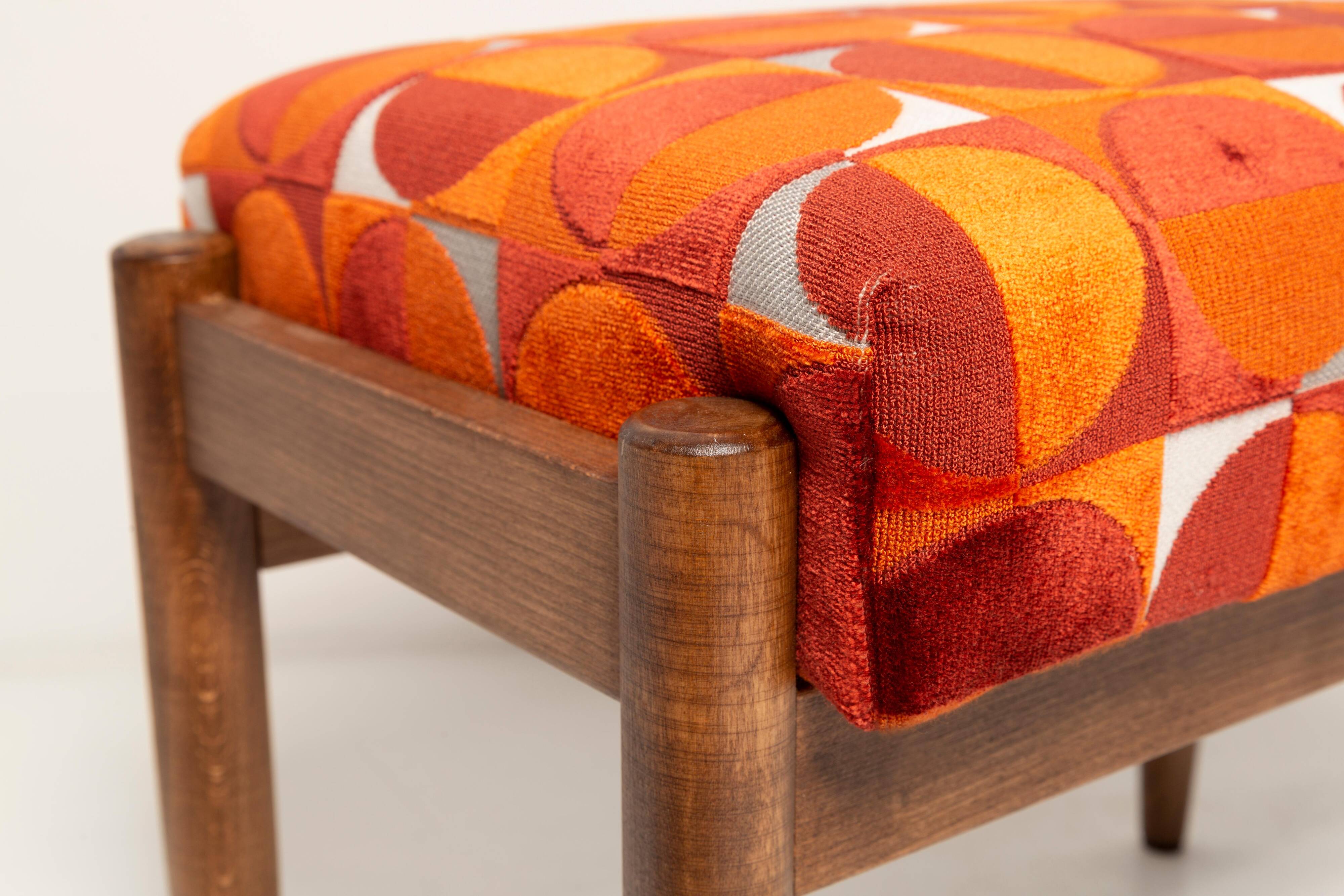 Pair of vintage red and orange stools from the mid-century, Edmund Homa, 1960s.