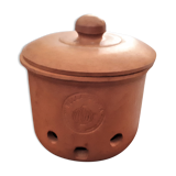 Terracotta pot