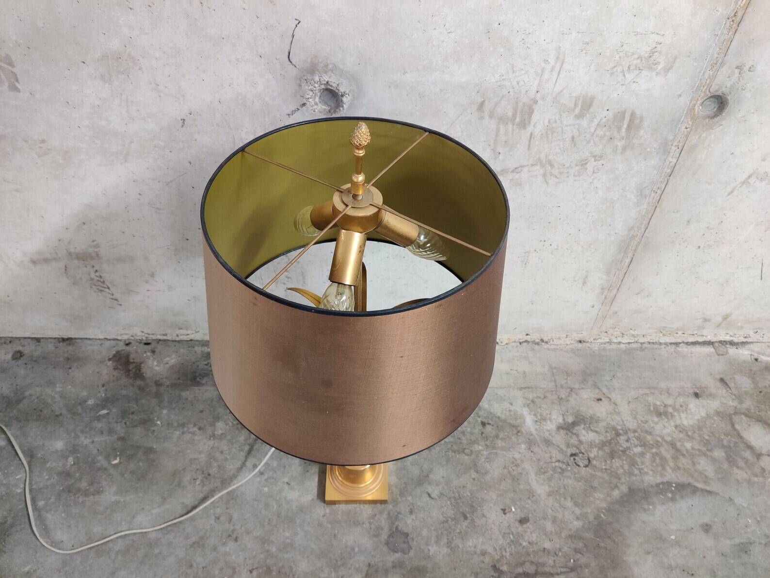 Lampe de table en laiton et opaline en forme de feuille d'ananas, années 1960