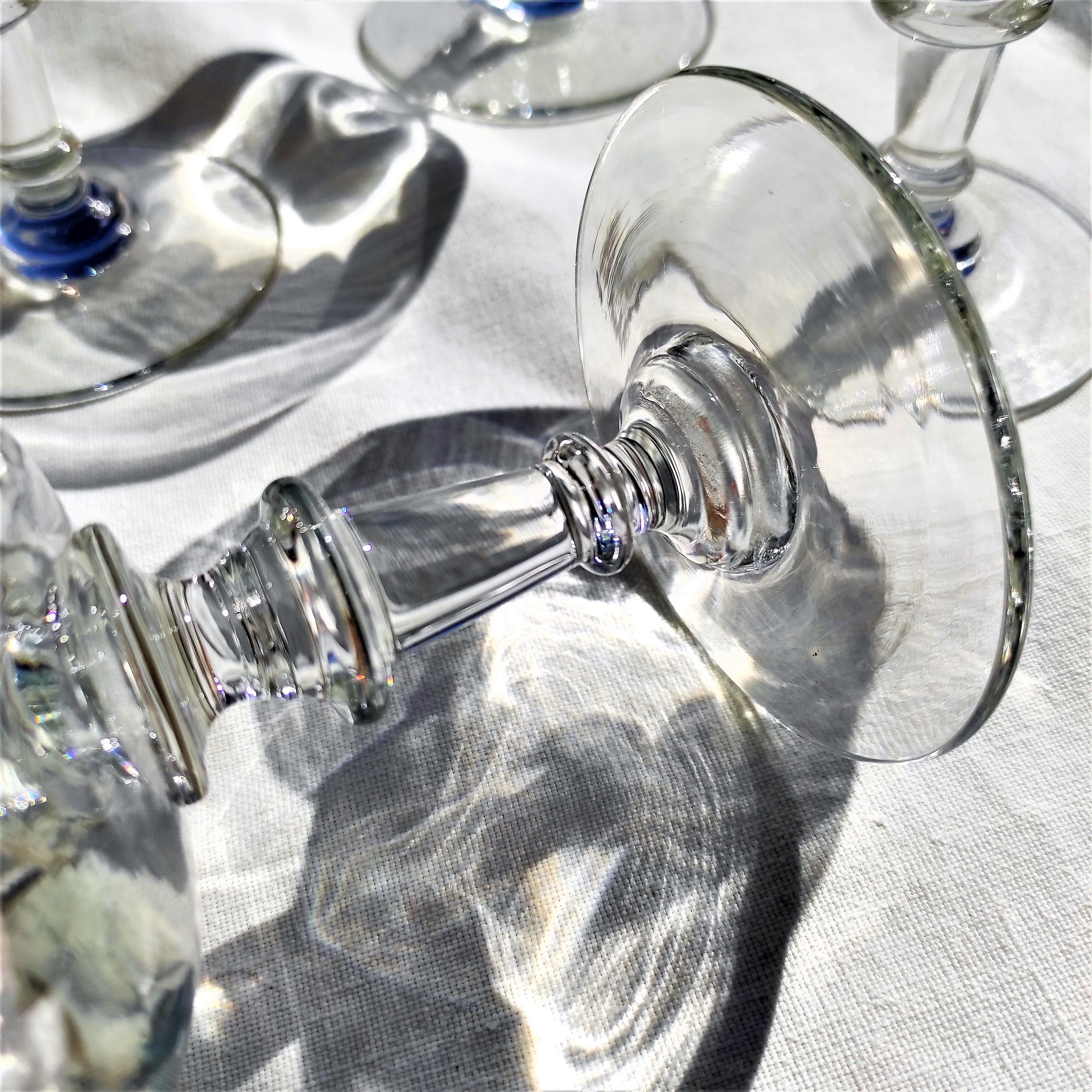 Champagne glasses 1 set of 4 crystal with flat ribs on curve
