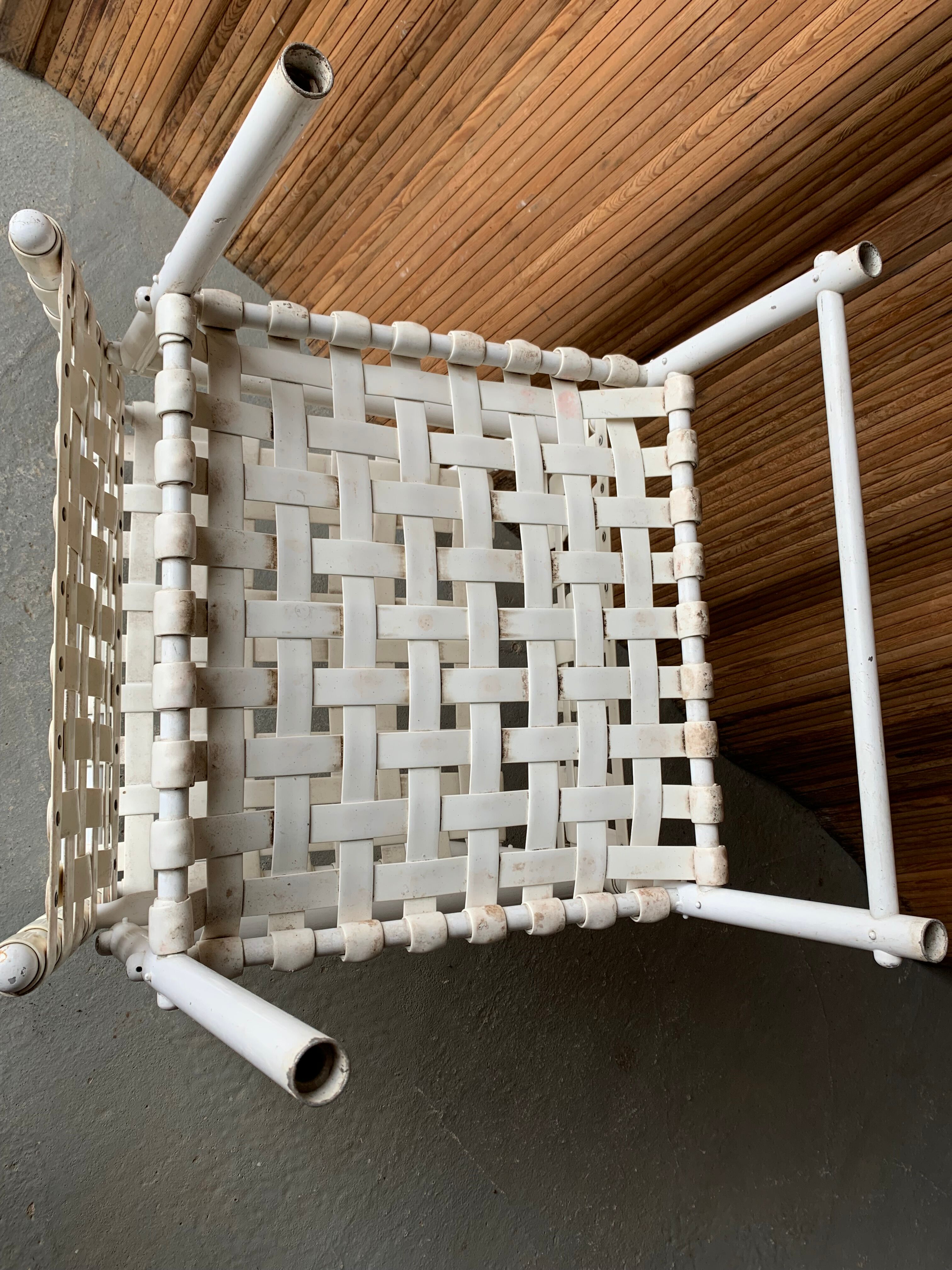 4 white Lounge Chairs Triconfort - Aluminium and plastic - 1980's