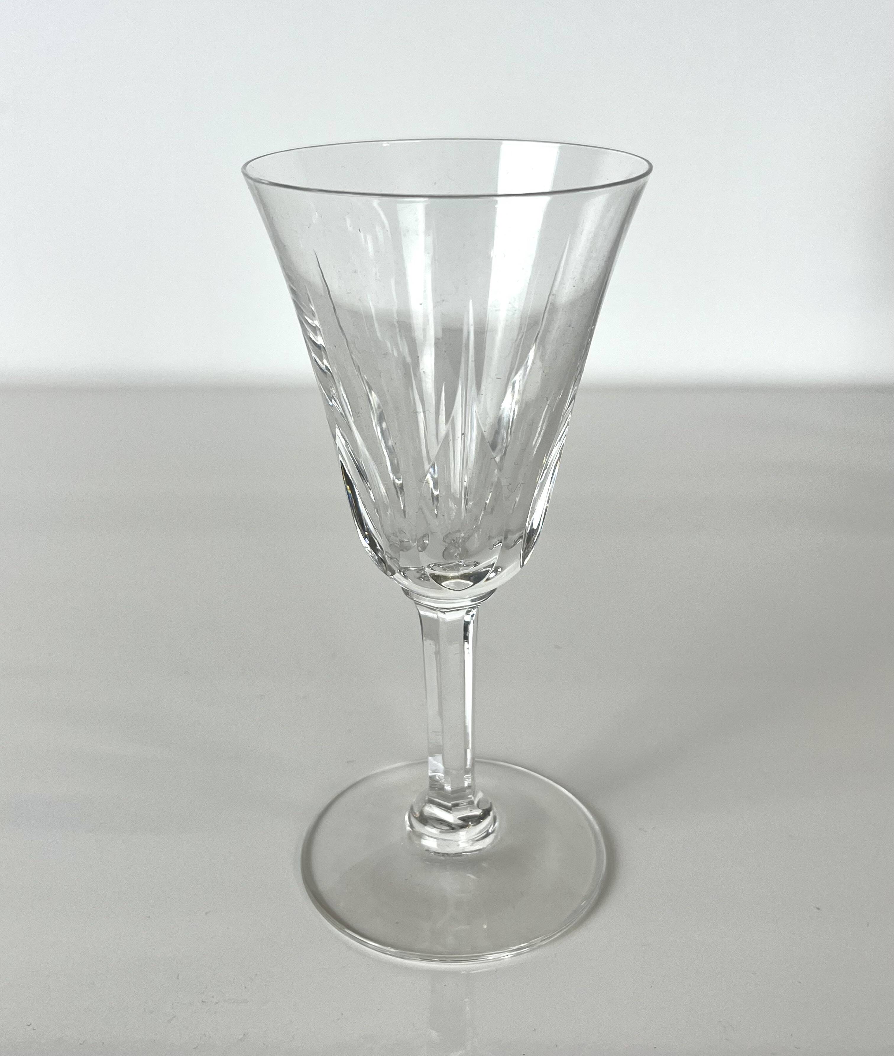 11 Saint-Louis wine glasses "Cerdagne" model - 359012