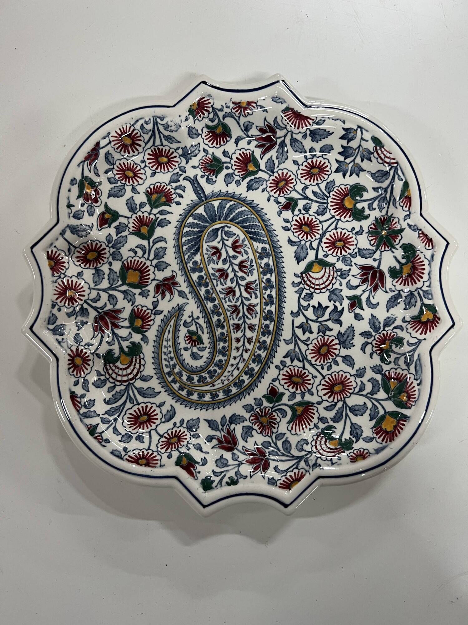 Collector's ceramic hollow plate by Gien, France, late twentieth century