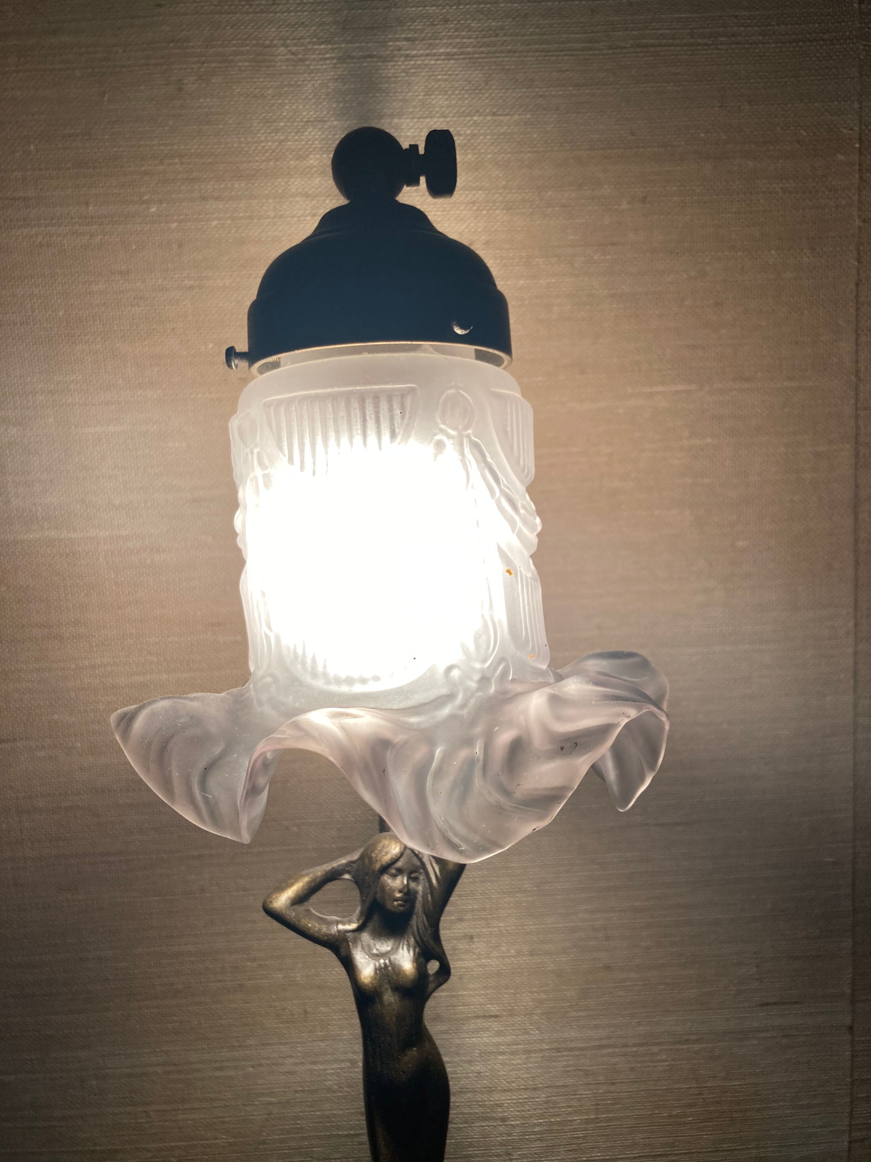 Bronze statuette lamp art deco style