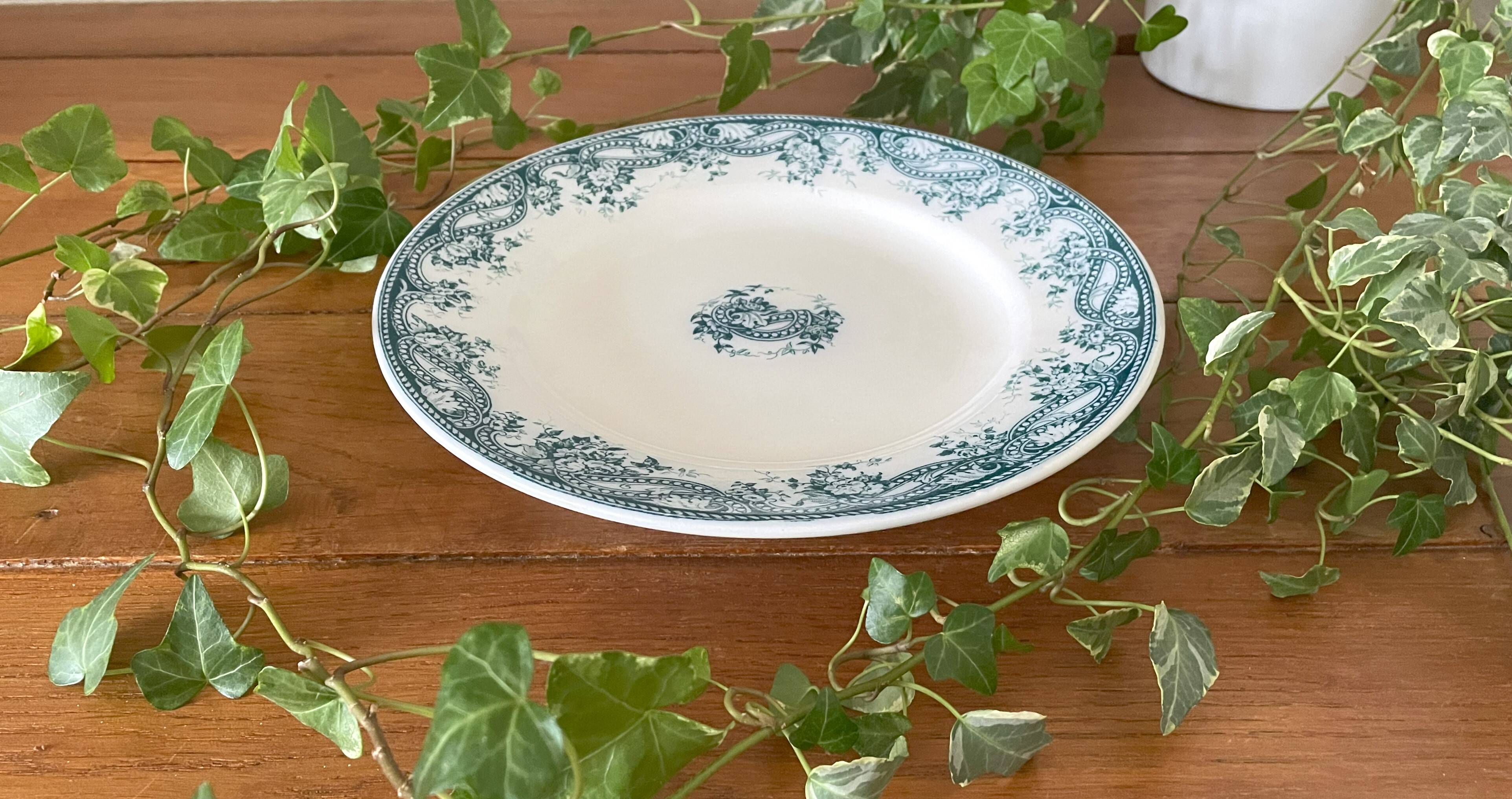 Old cake/mignardise dish on pedestal in Sarreguemines earthenware