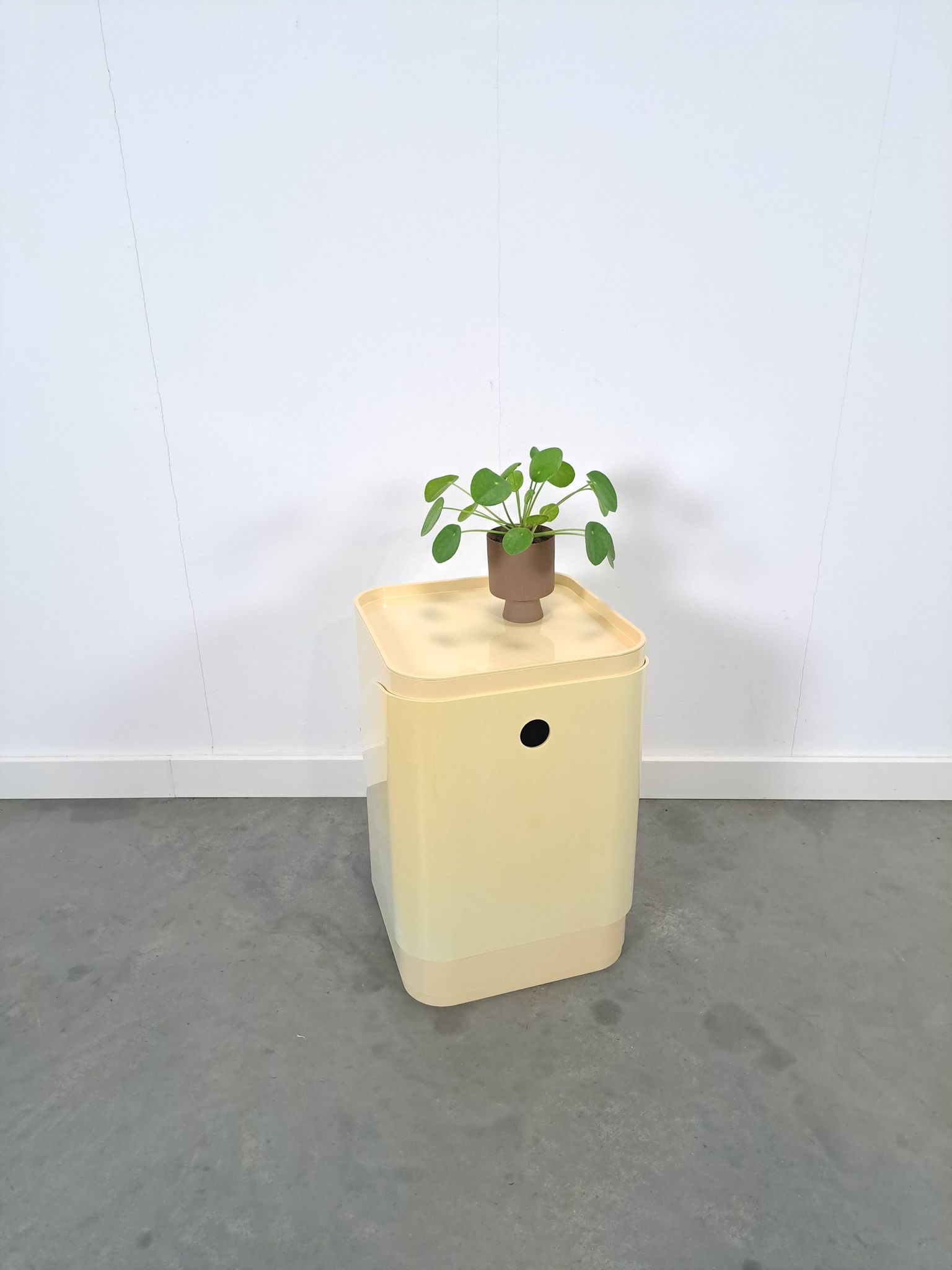 Kunststof design opbergmand wasmand Kartell, Anna Castelli Italy
