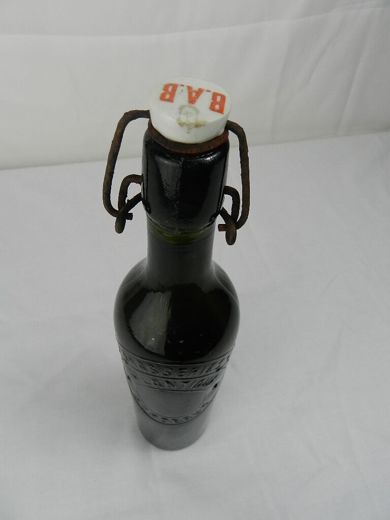 Lemonade bottle overmoulded Bordeaux