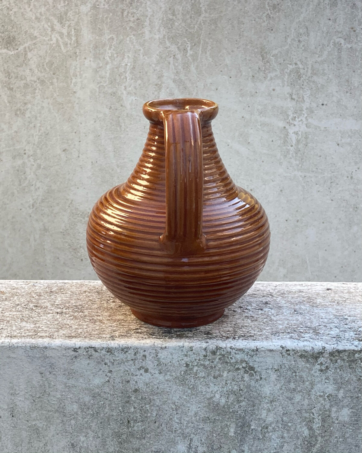 Carafe cruche ancienne en céramique