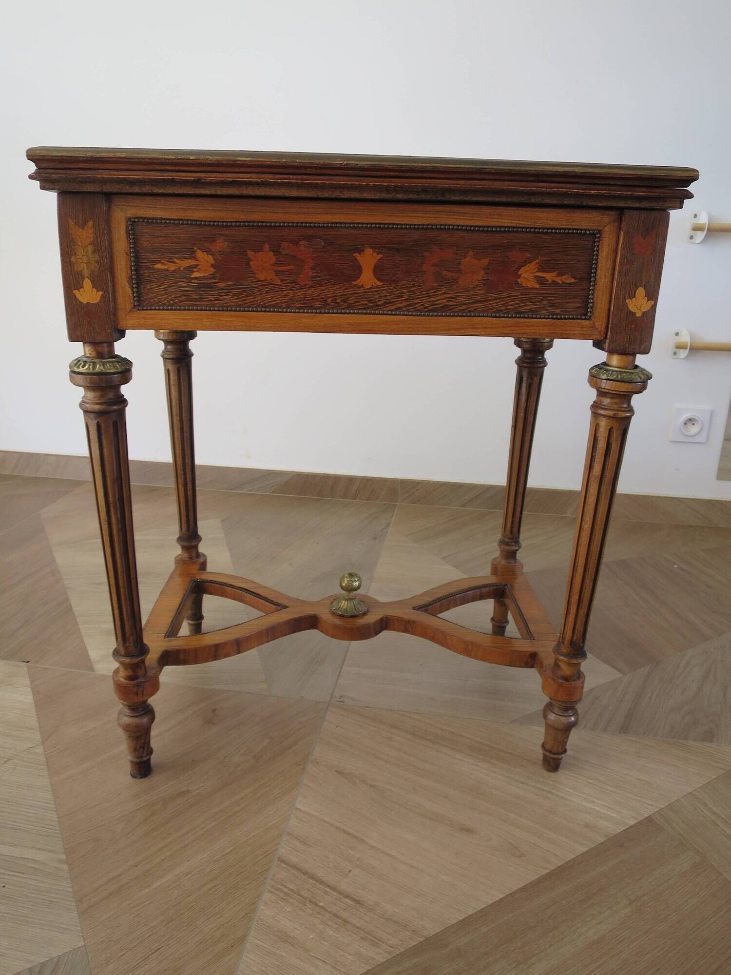 Rare - portfolio game table in marquetry and decorative bronze - Louis XVI style - Early 1900