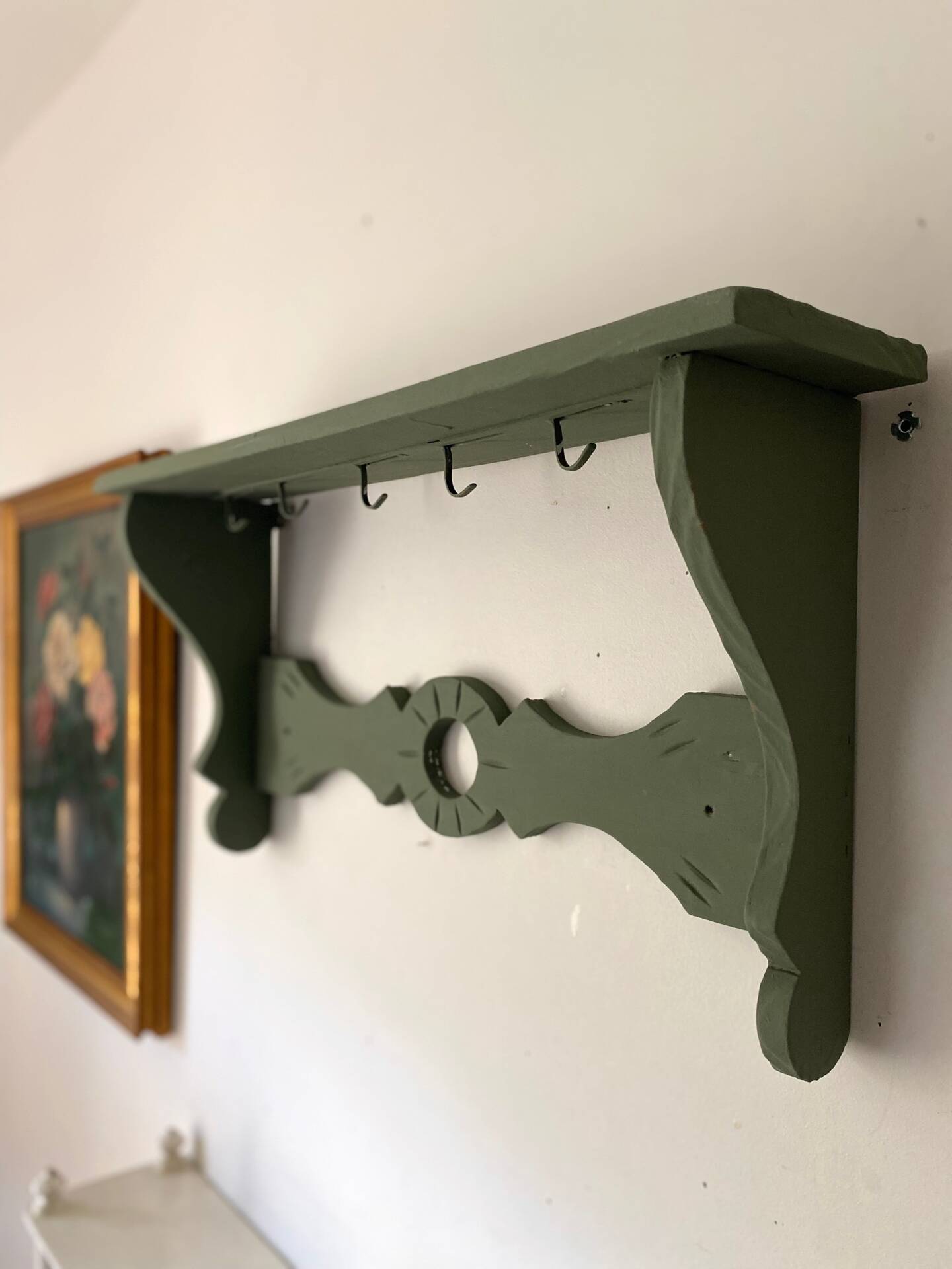 Vintage wall kitchen shelf