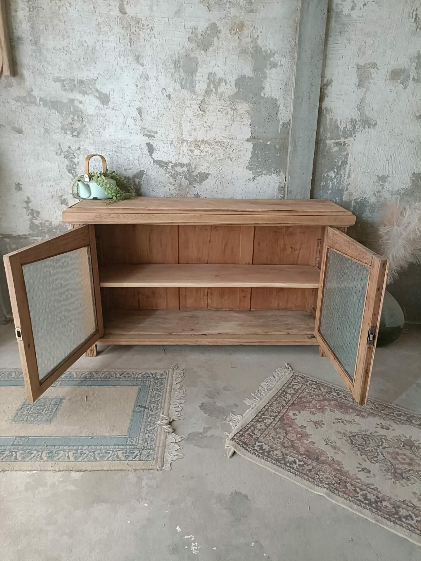 Buffet vitrine 