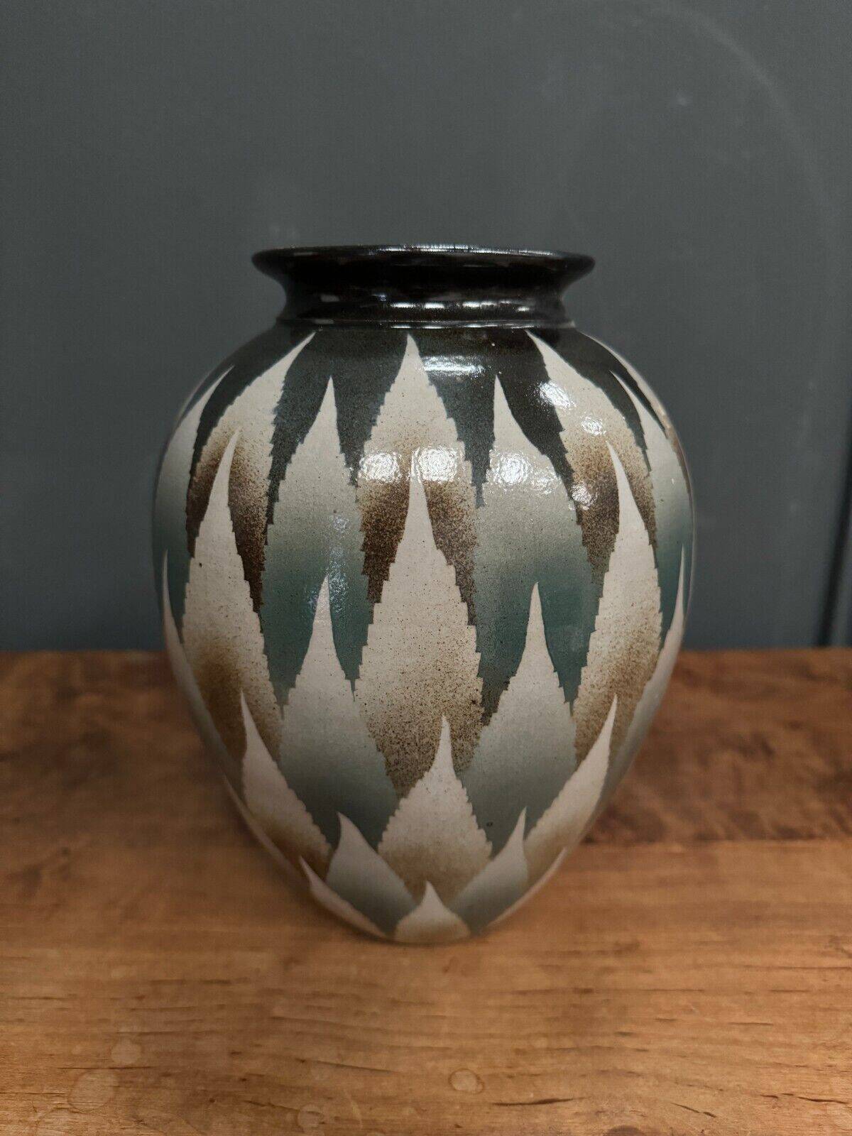 Vase en grès XXe poterie de Hohwiller décor géométrique