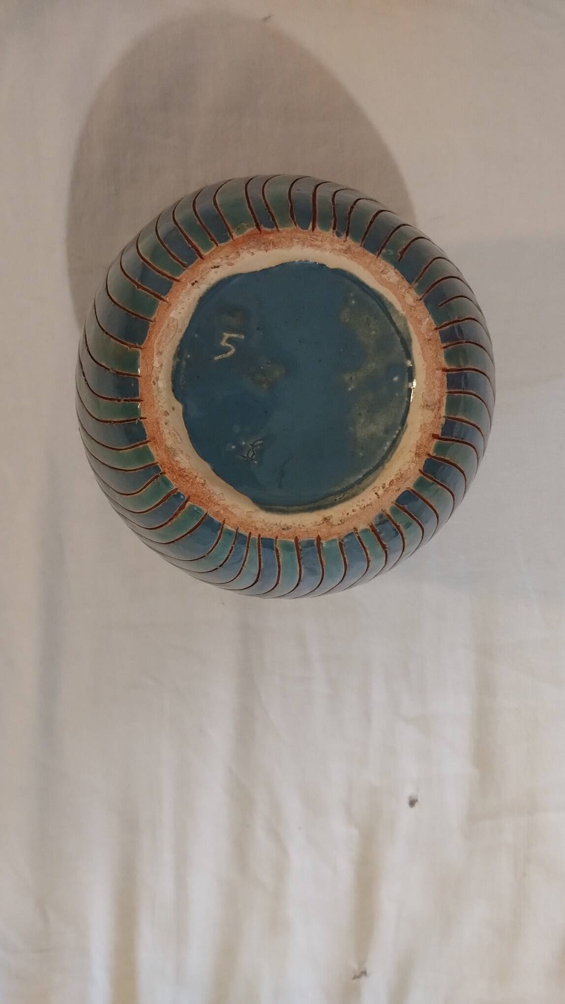 Two-tone glazed ceramic vase