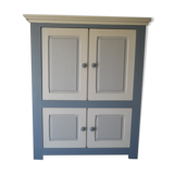 Storage cabinet