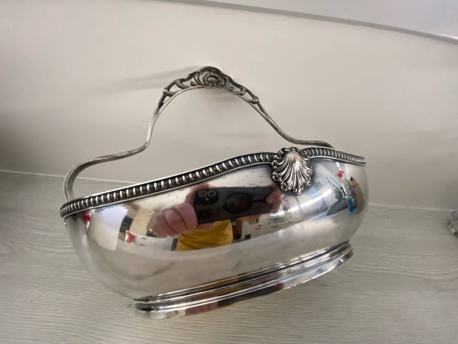 Silver-plated metal basket with Phenix silver hallmarks