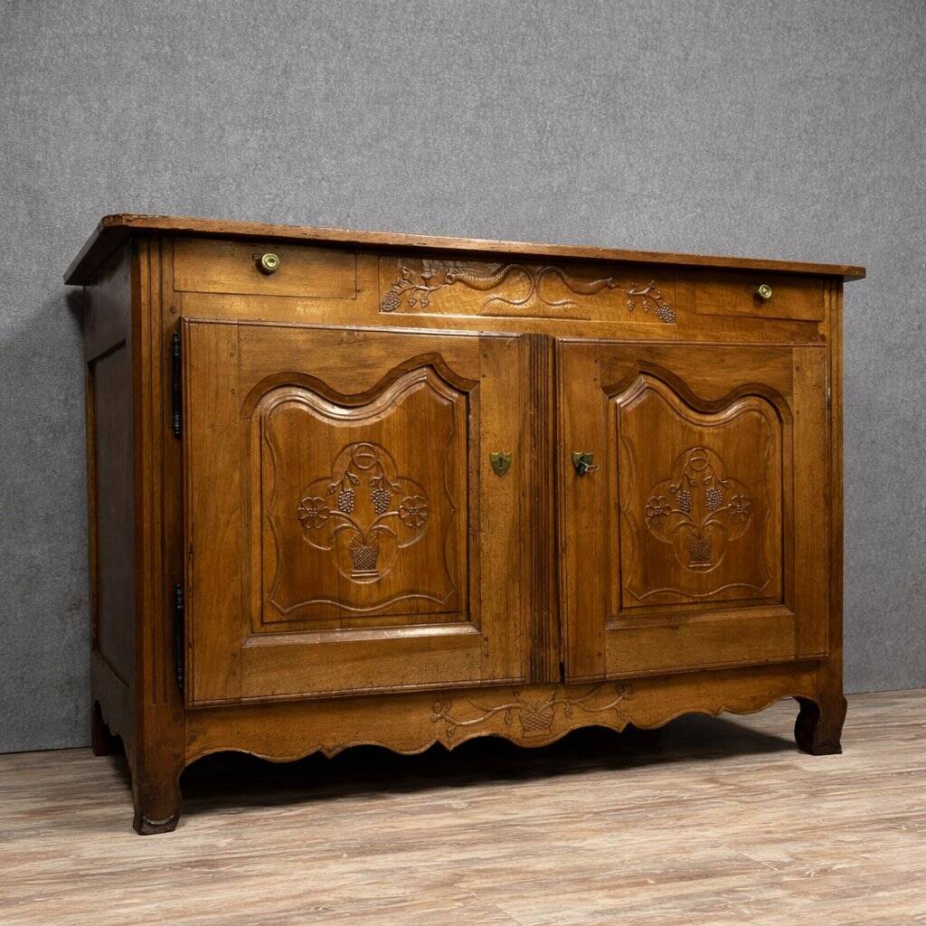 Louis XV buffet in carved solid wood – regional / rustic chic style