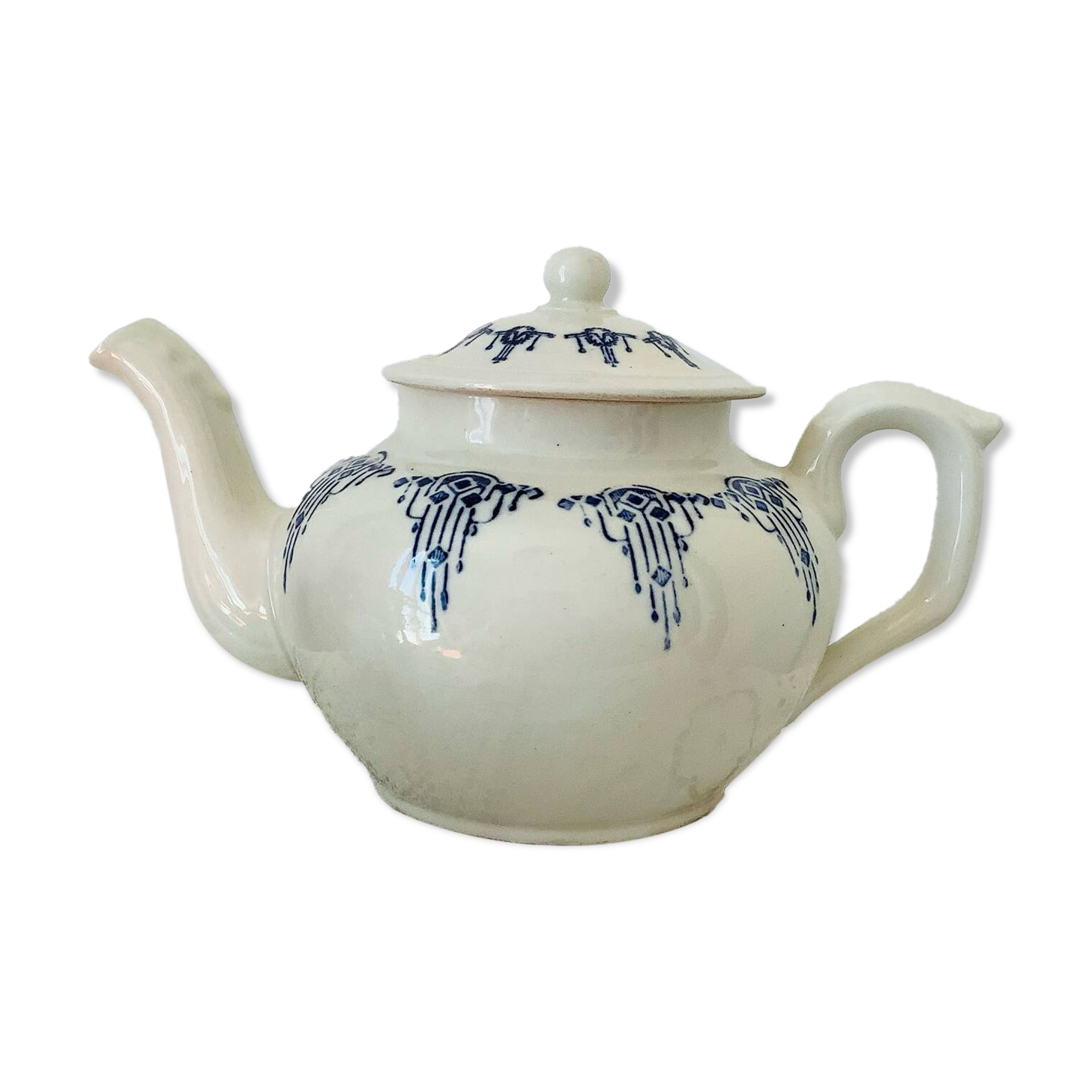 Old Saint Uze teapot
