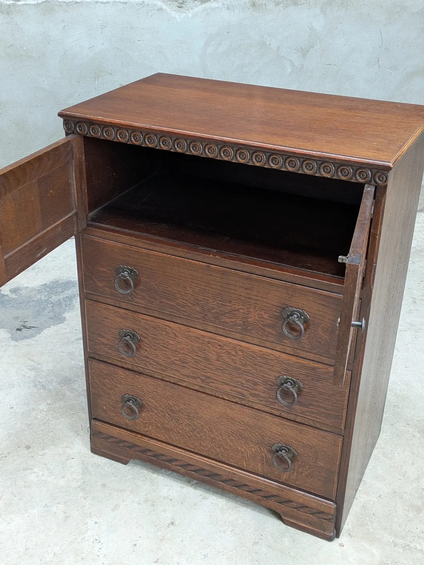 English high chest of drawers