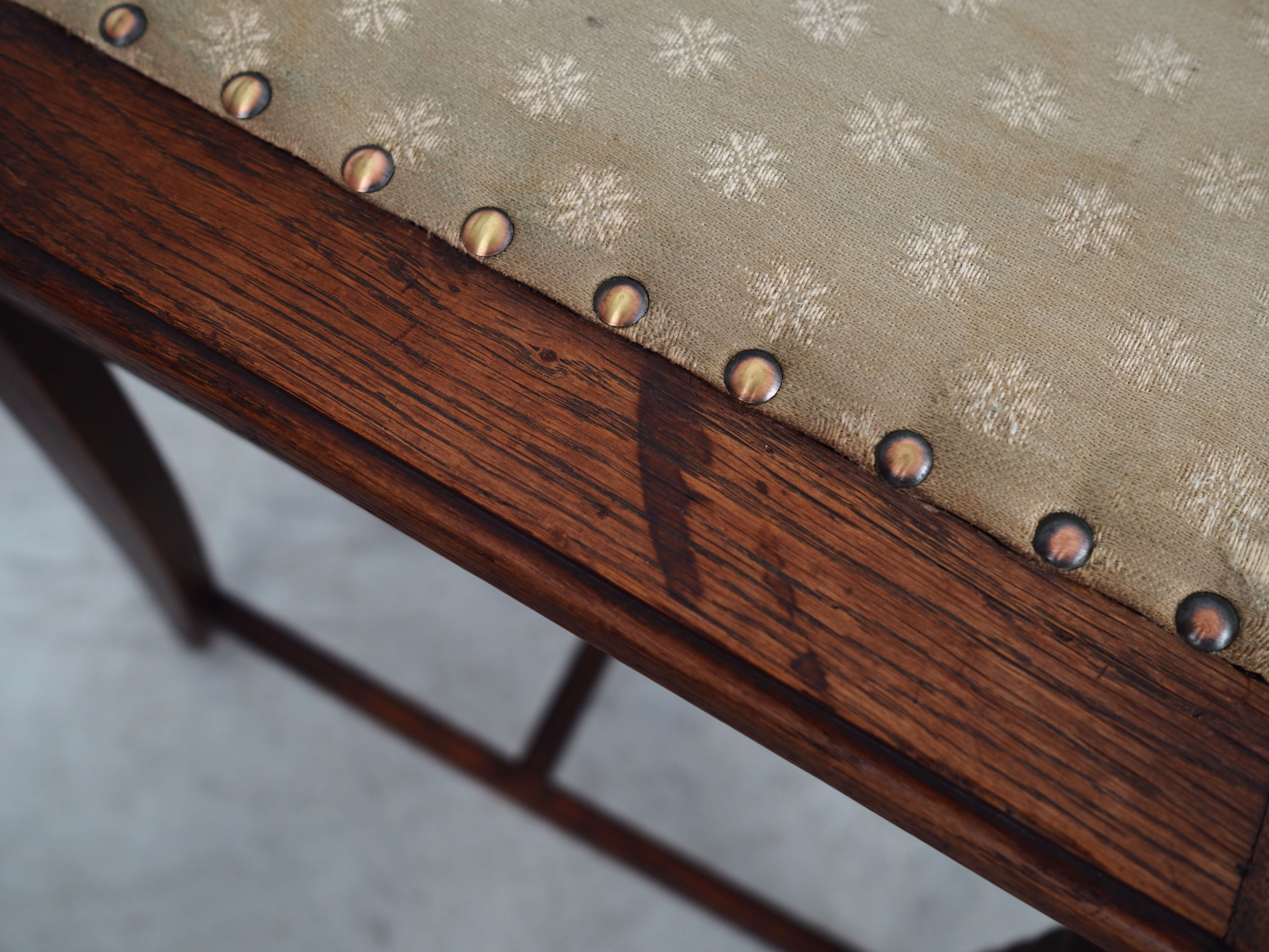 Chaise en chêne, design danois, années 1960, production: Danemark