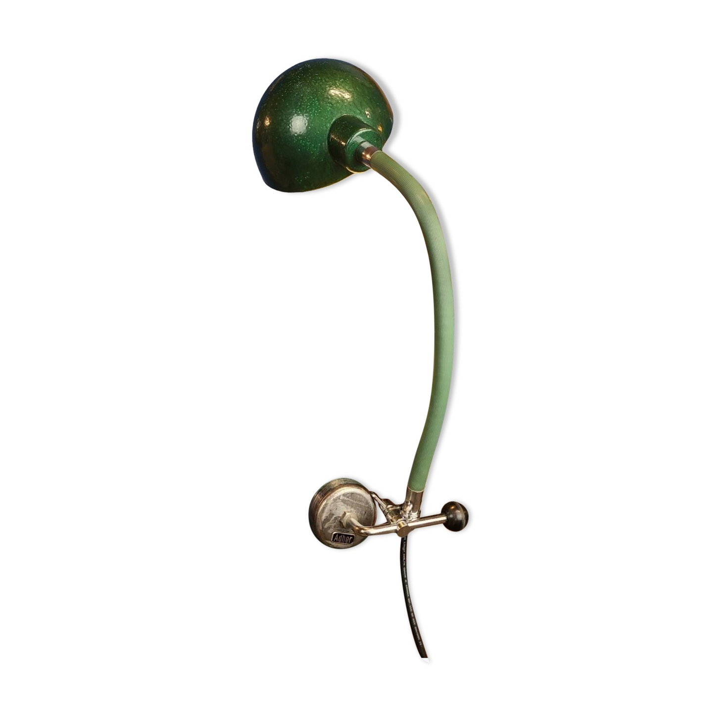 Articulated workshop lamp, magnetic adhesive