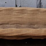 Wicker banneton and linen canvas