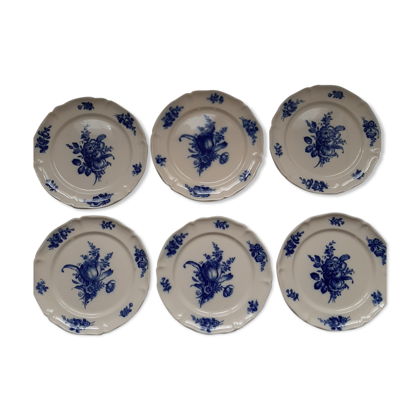 Ancient plates Blue flowers