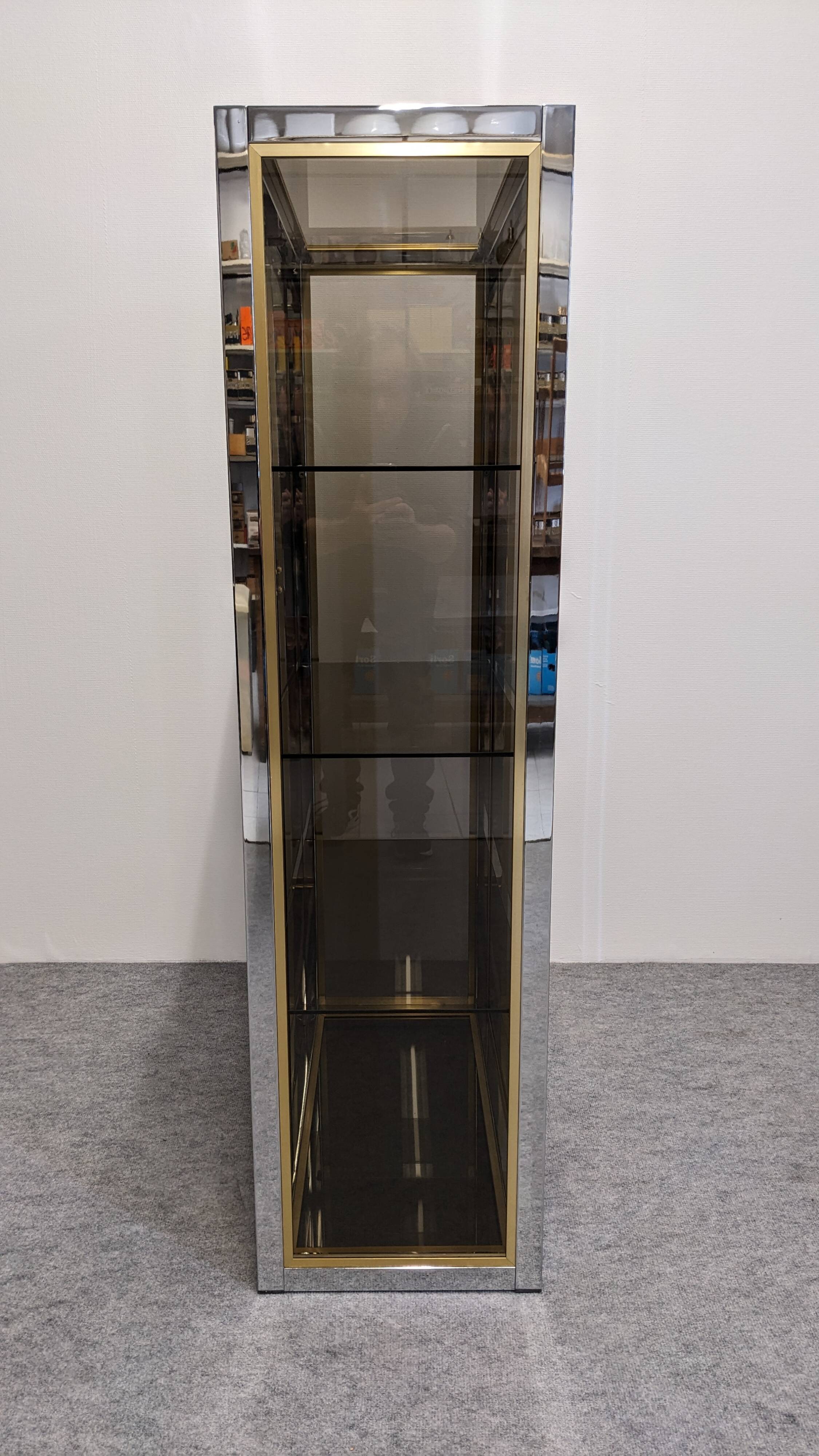 Hollywood Regency display cabinet by Renato Zevi, Italy circa 1970