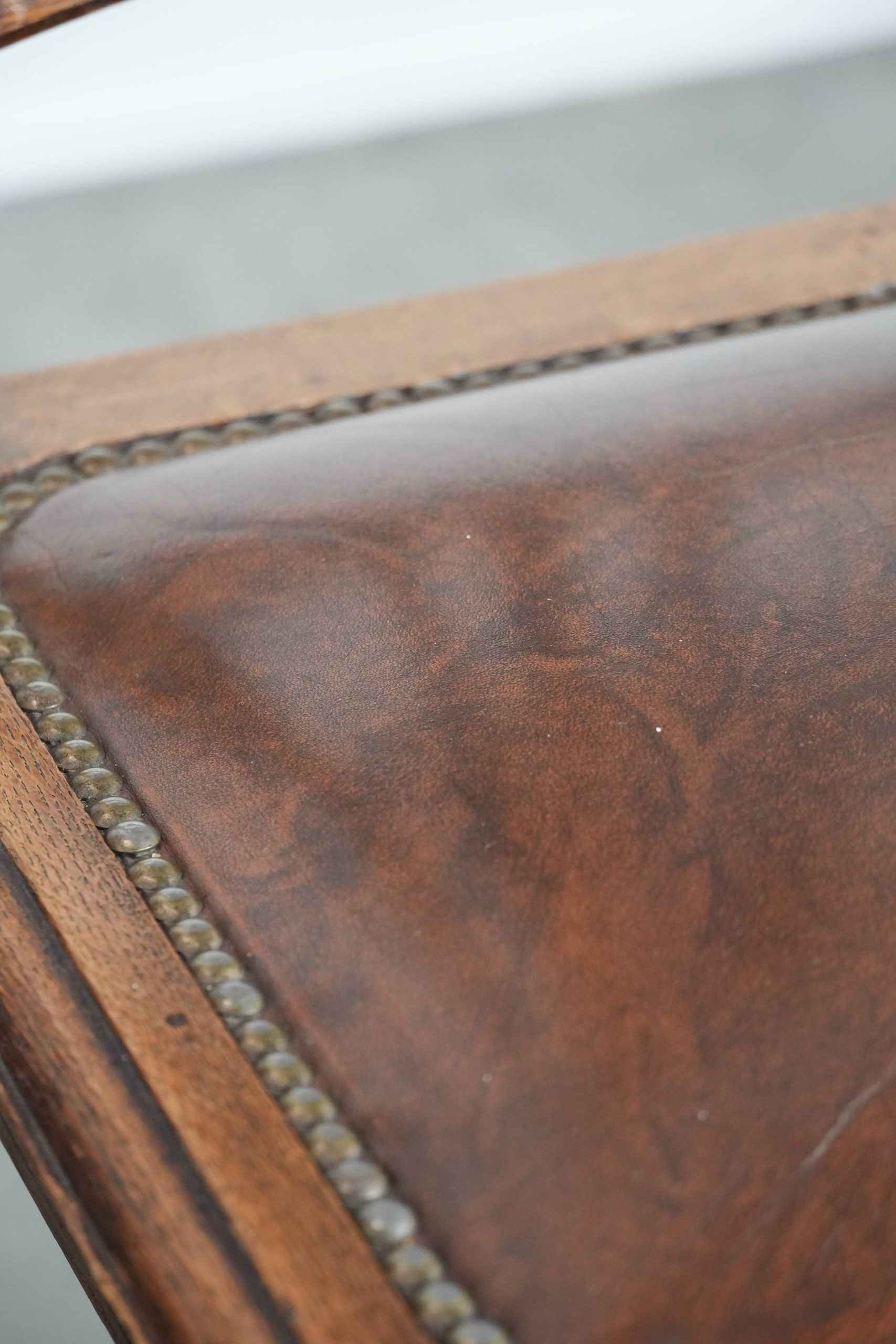 Set of four antique oak dining chairs in Art Nouveau style