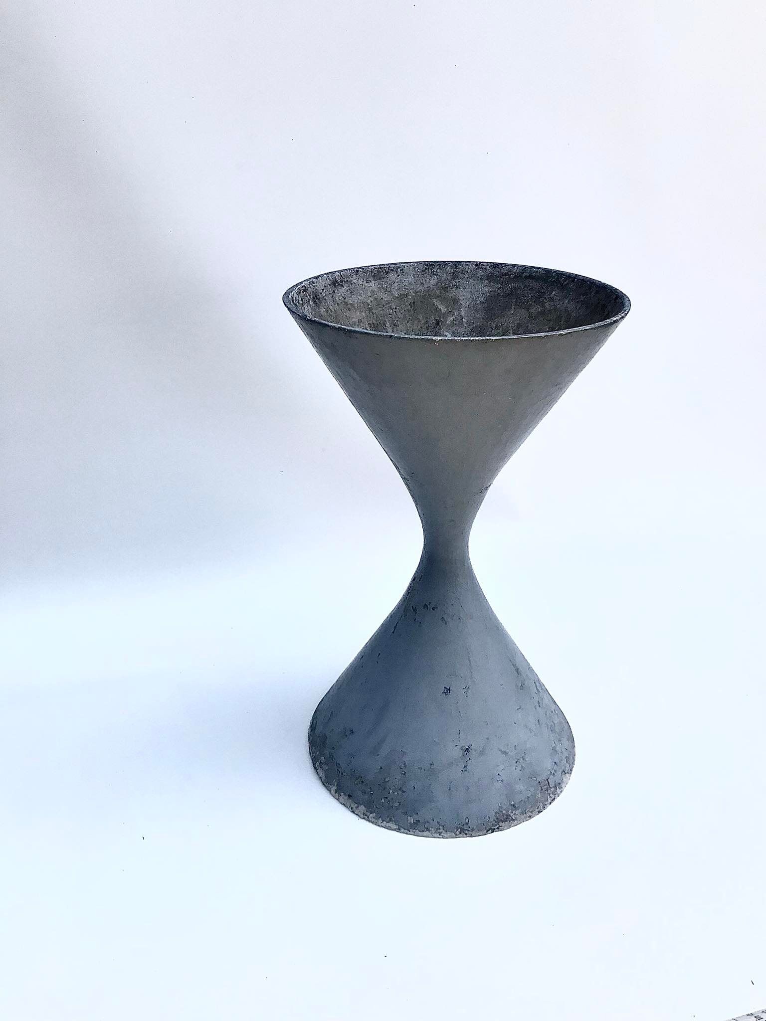 Diabolo pot design Anton Bee, assisted by Willy Guhl