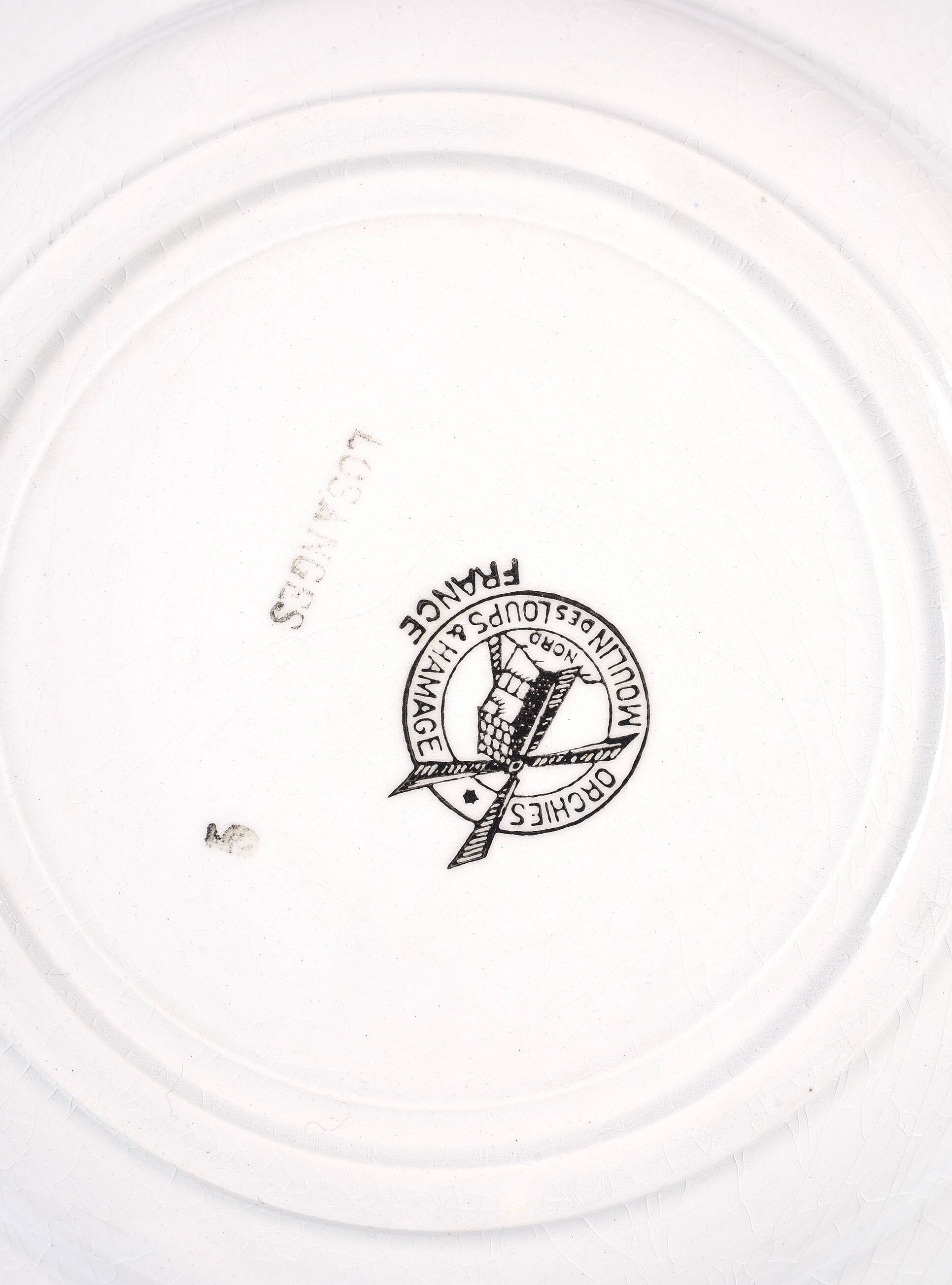Set of 10 Moulin des Loups and Hamage Orchies diamond plates